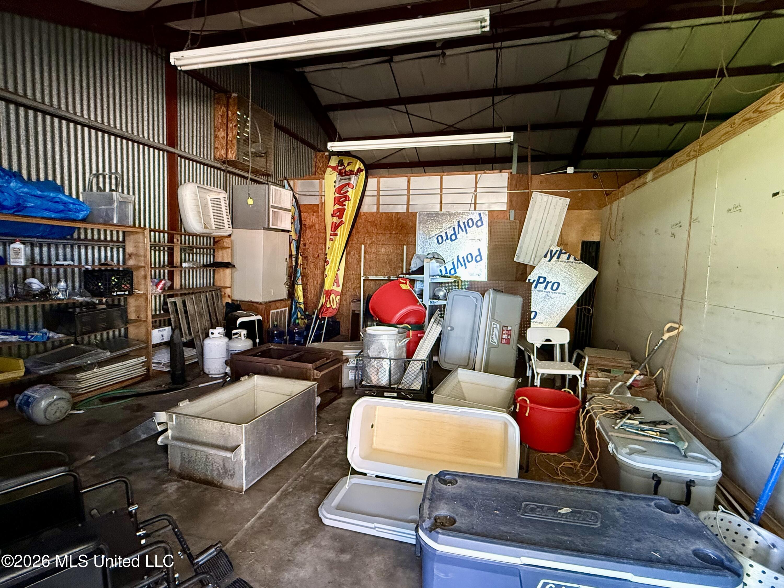 804 W 3rd Street Property Photo 11