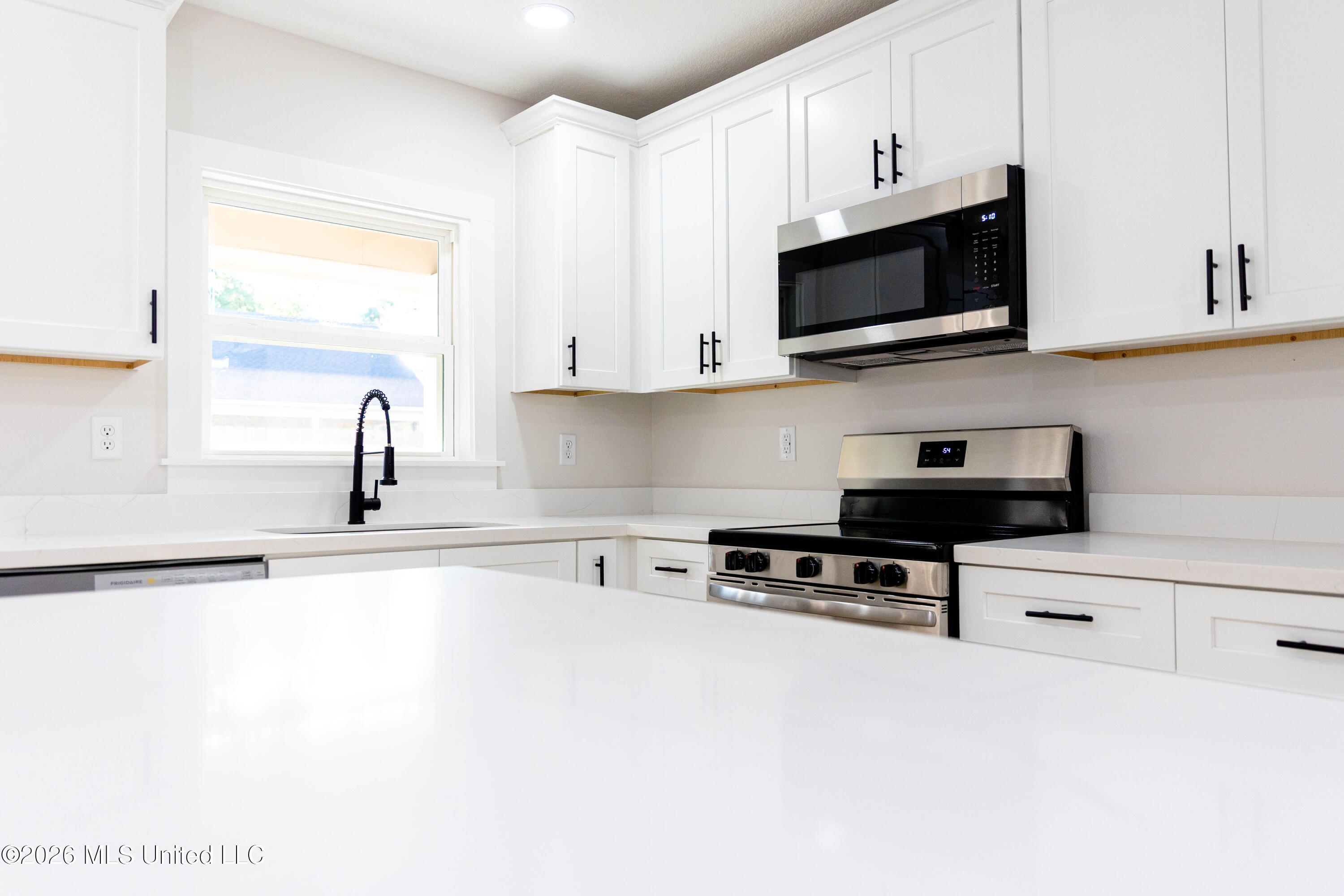 1812 Barracuda Drive Property Photo 6