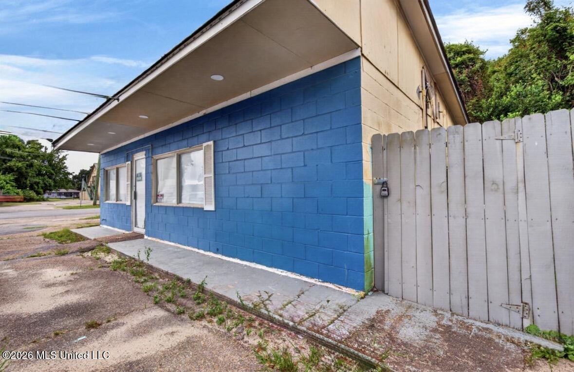 4204 15th Street Property Photo 4