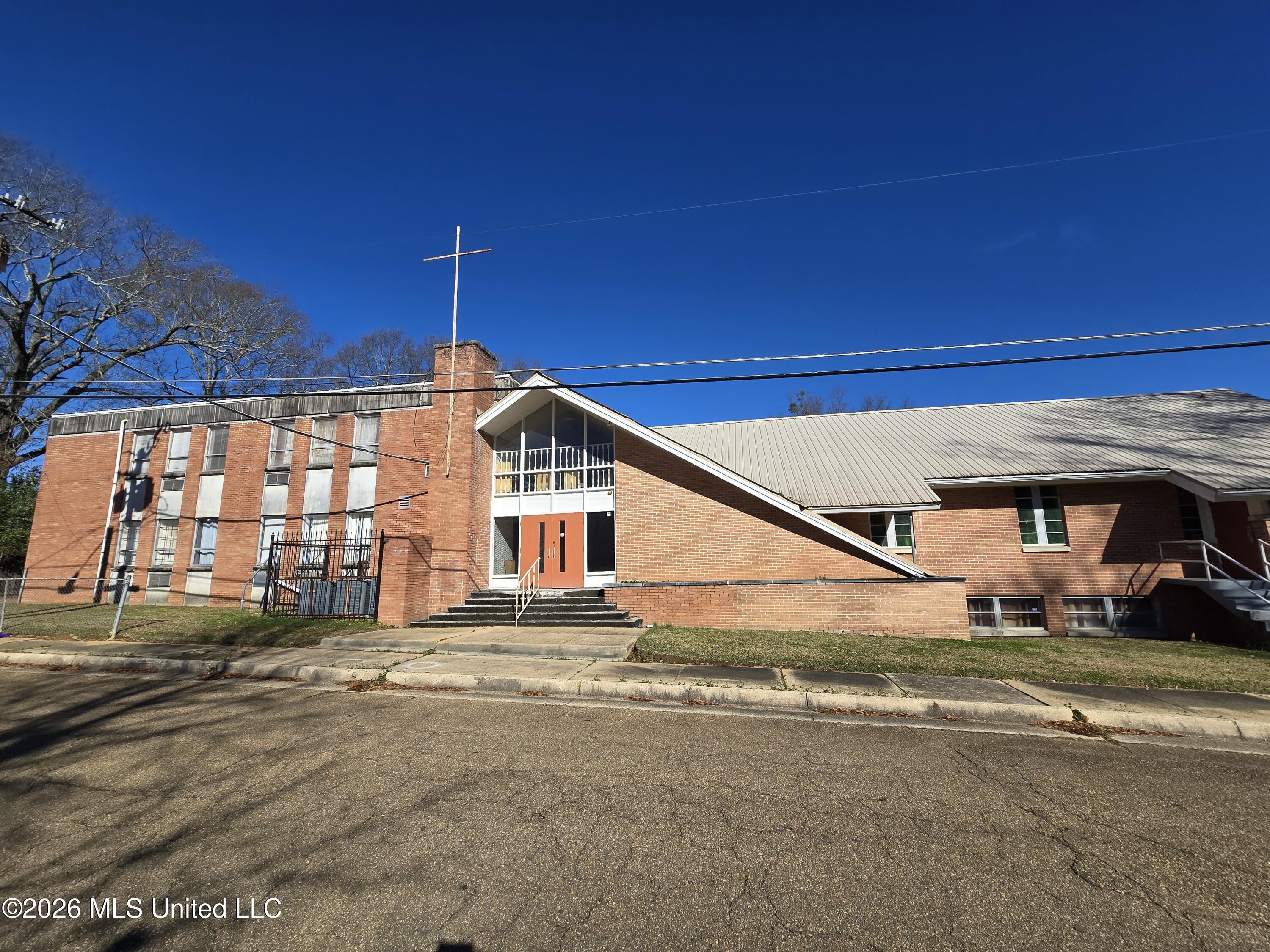 159 Fredrica Avenue Property Photo 4