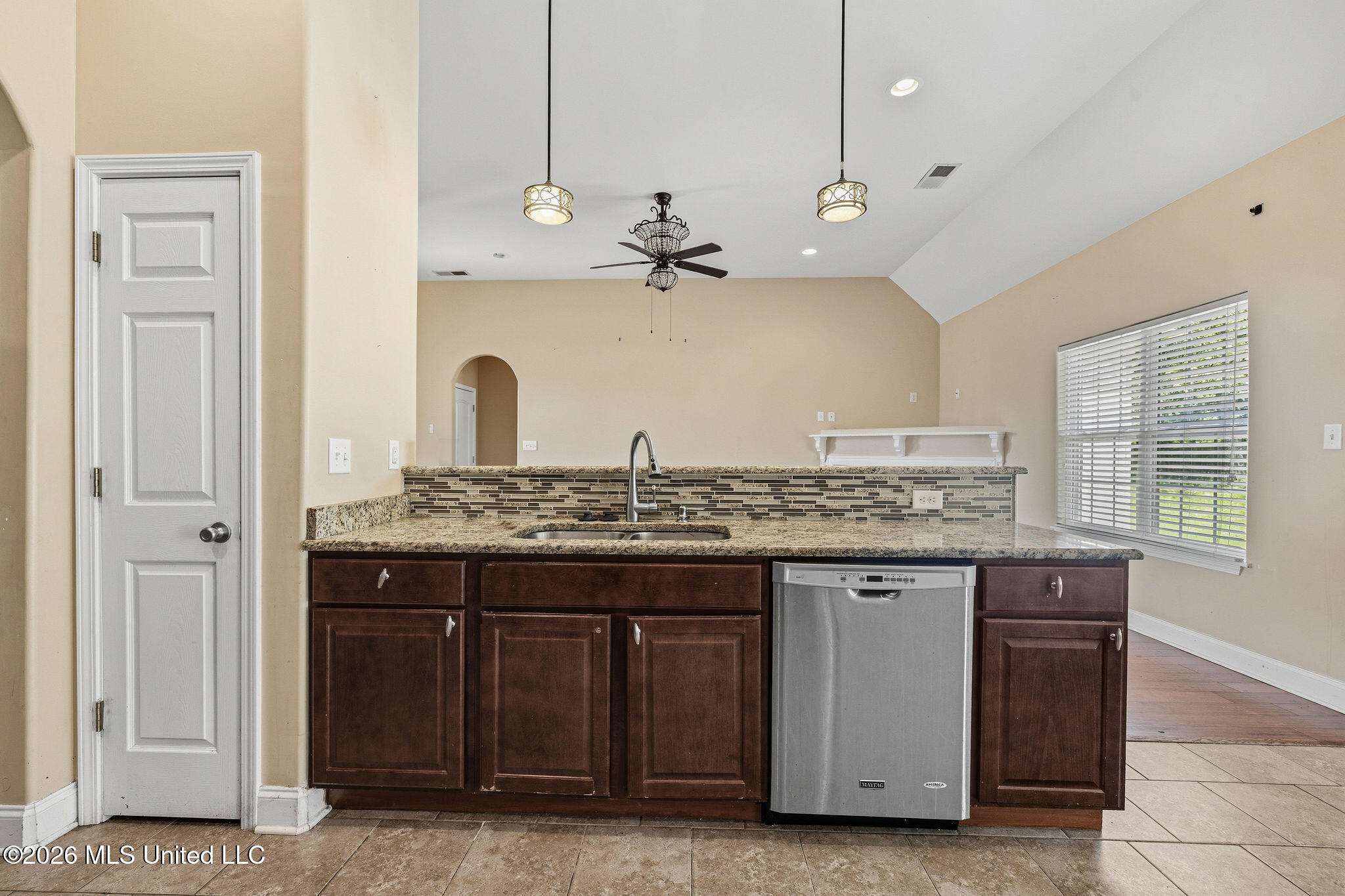 2890 Colony Cove Property Photo 14