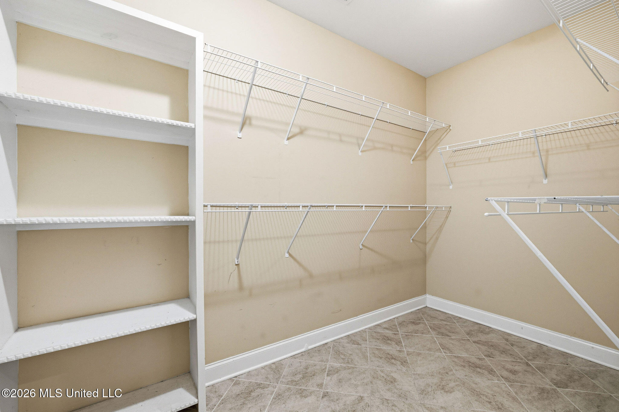 2890 Colony Cove Property Photo 34