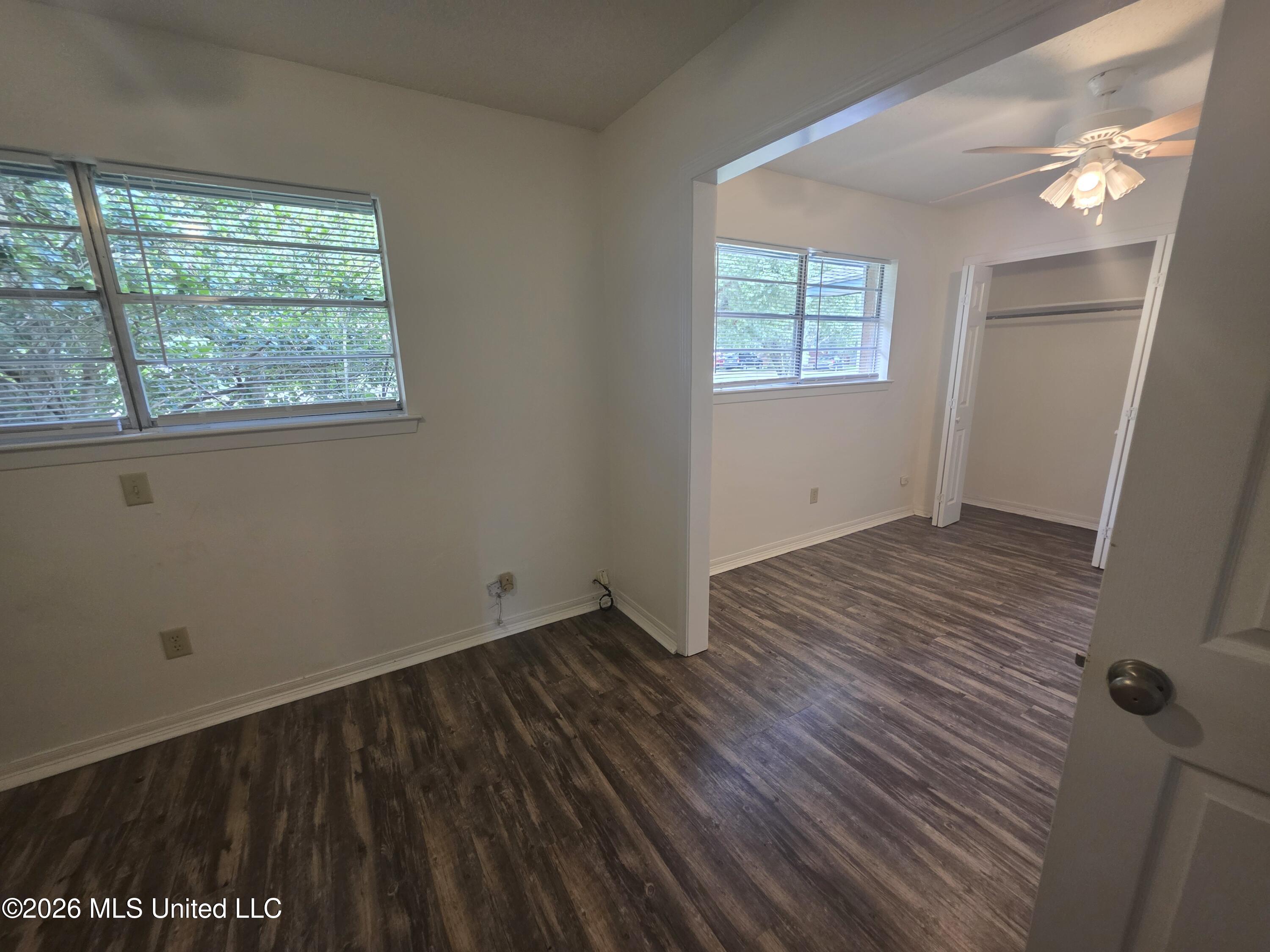 905 Spanish Acres Drive Property Photo 5