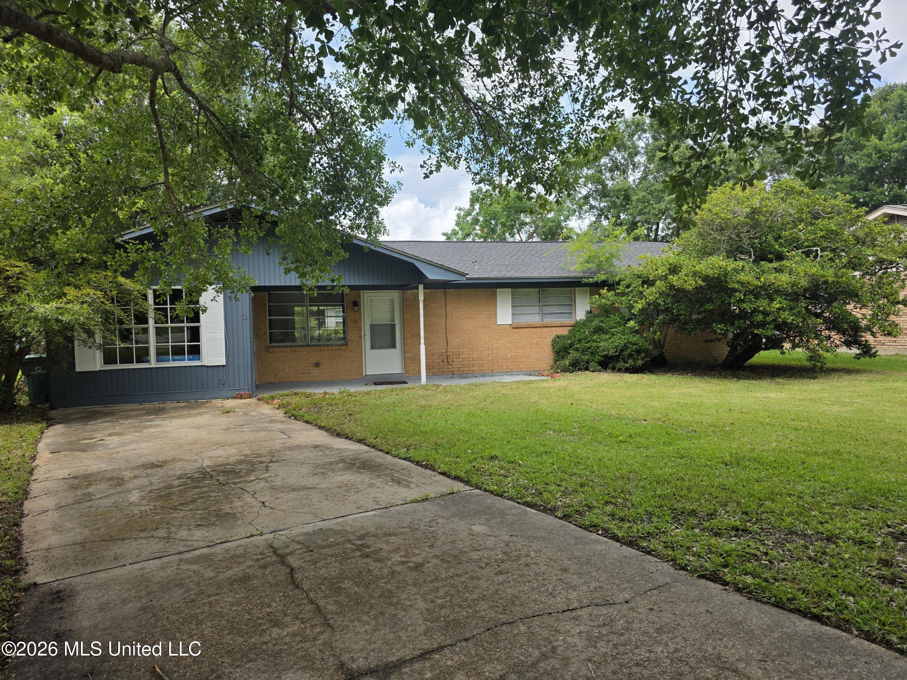 905 Spanish Acres Drive Property Photo 14