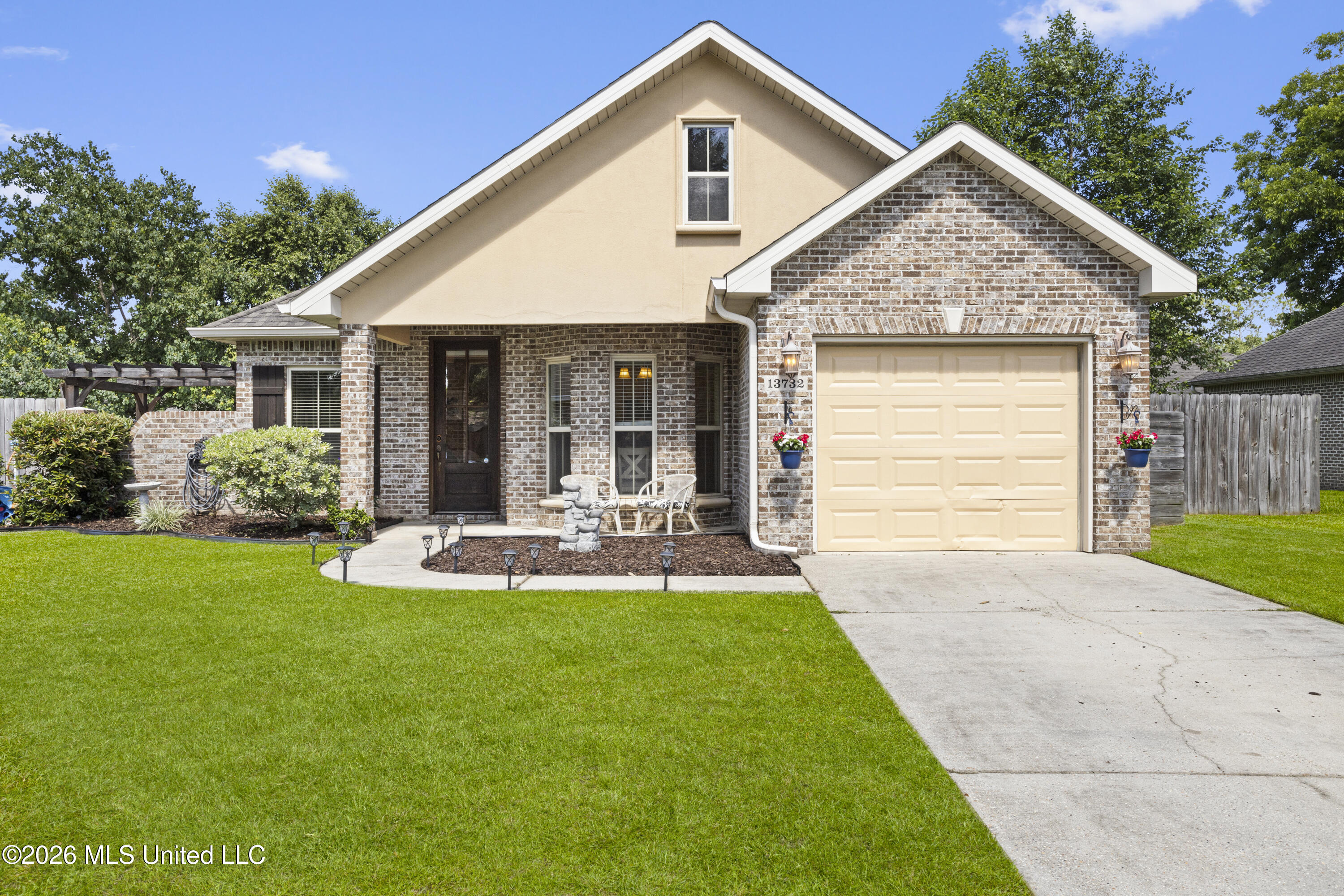 13732 Chase Meadow Way Property Photo 1