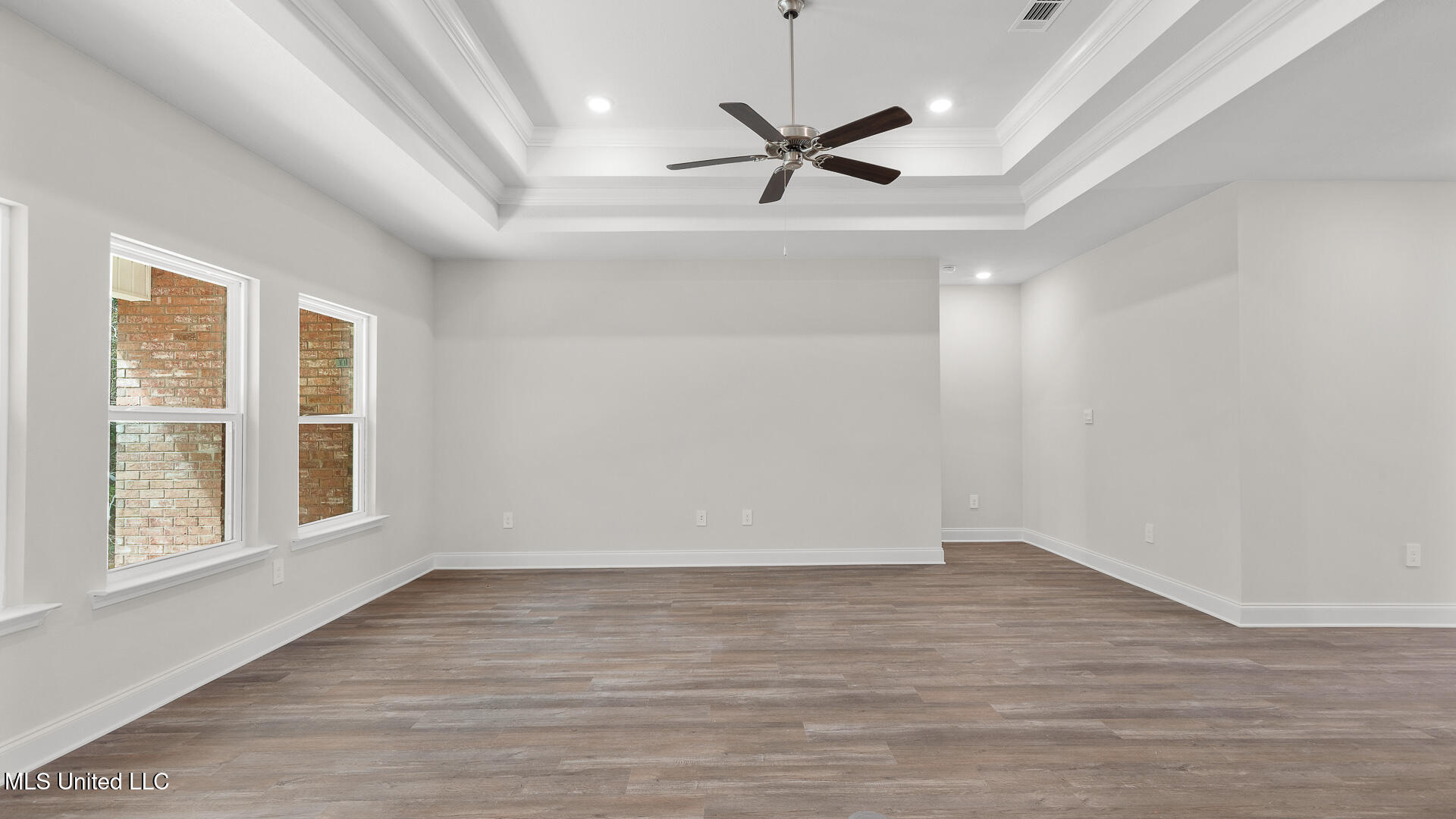 16206 Blue Ridge Drive Property Photo 3