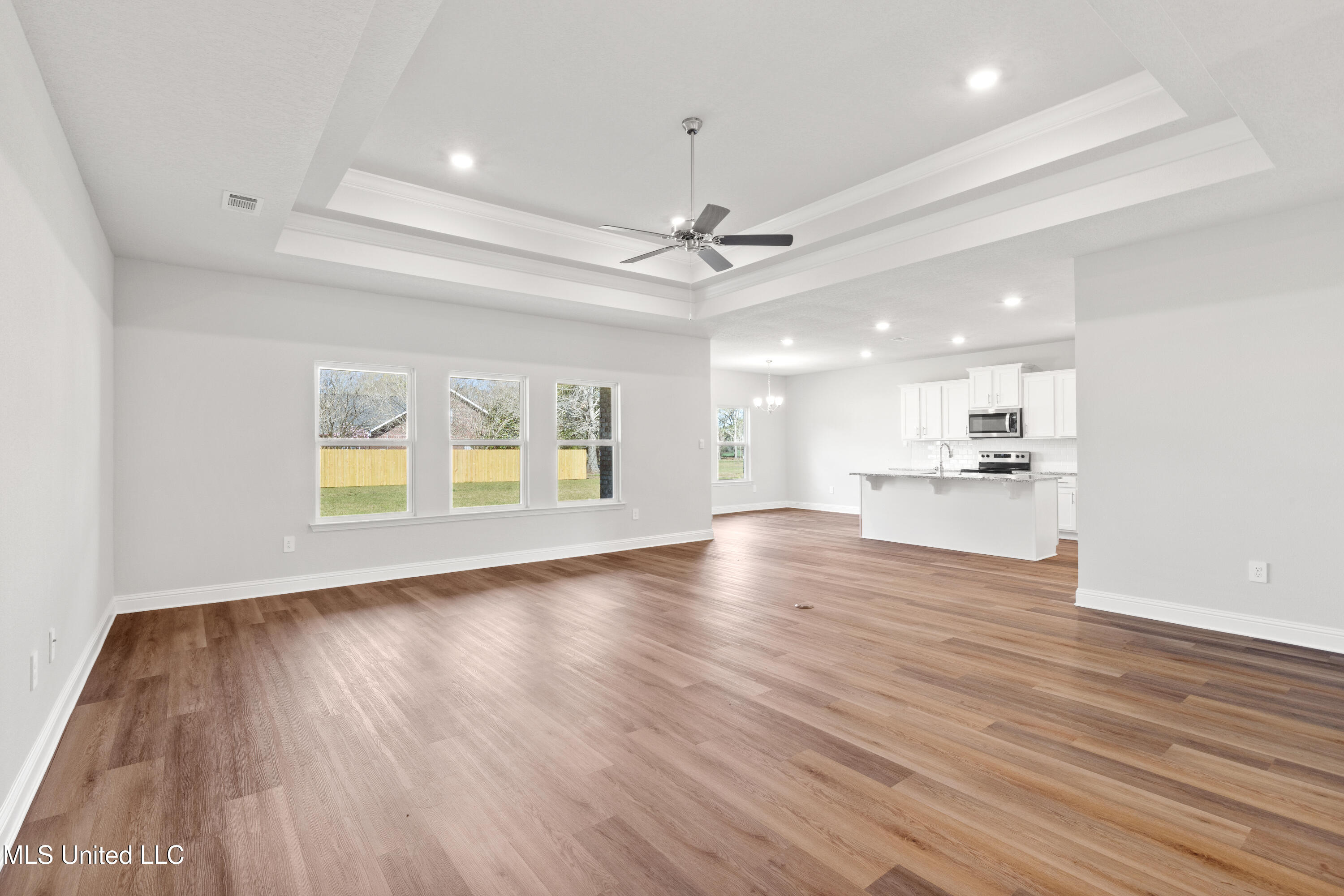 16010 Blue Ridge Drive Property Photo 5