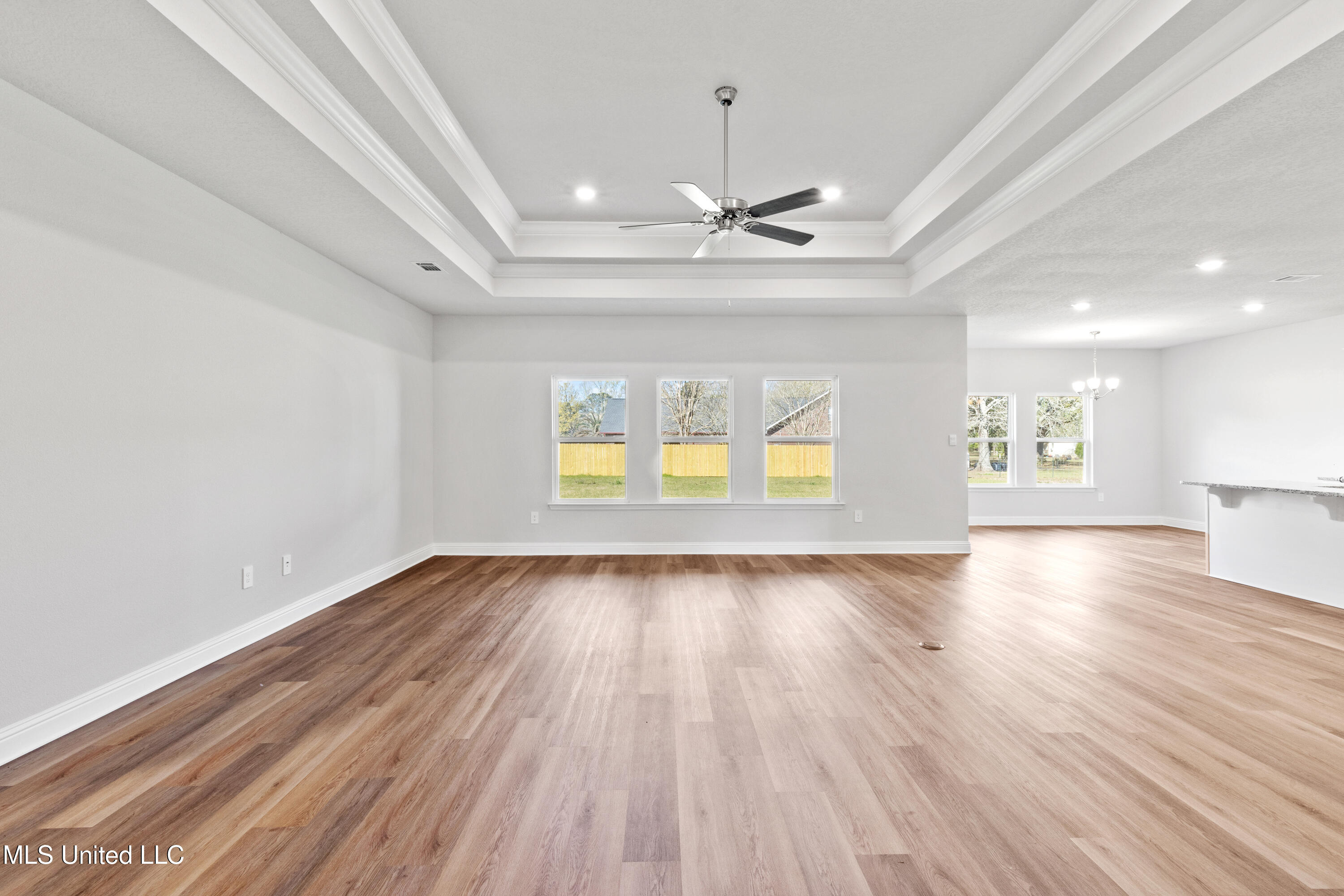 16010 Blue Ridge Drive Property Photo 6