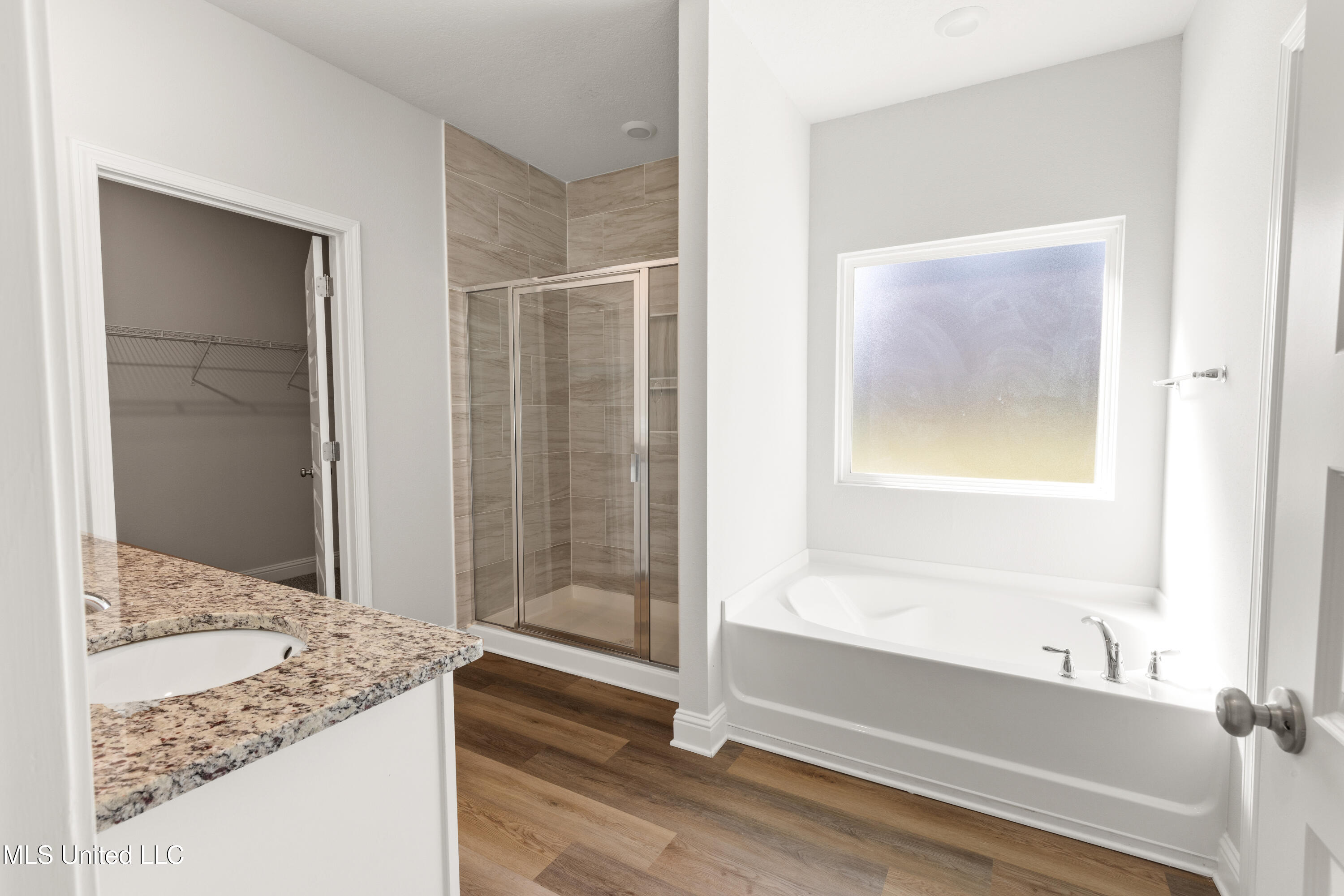 16010 Blue Ridge Drive Property Photo 17