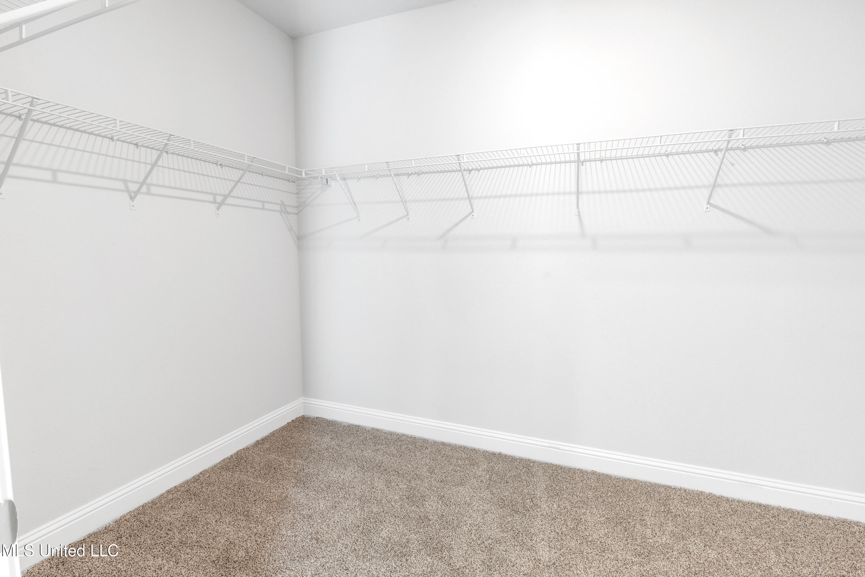 16010 Blue Ridge Drive Property Photo 20