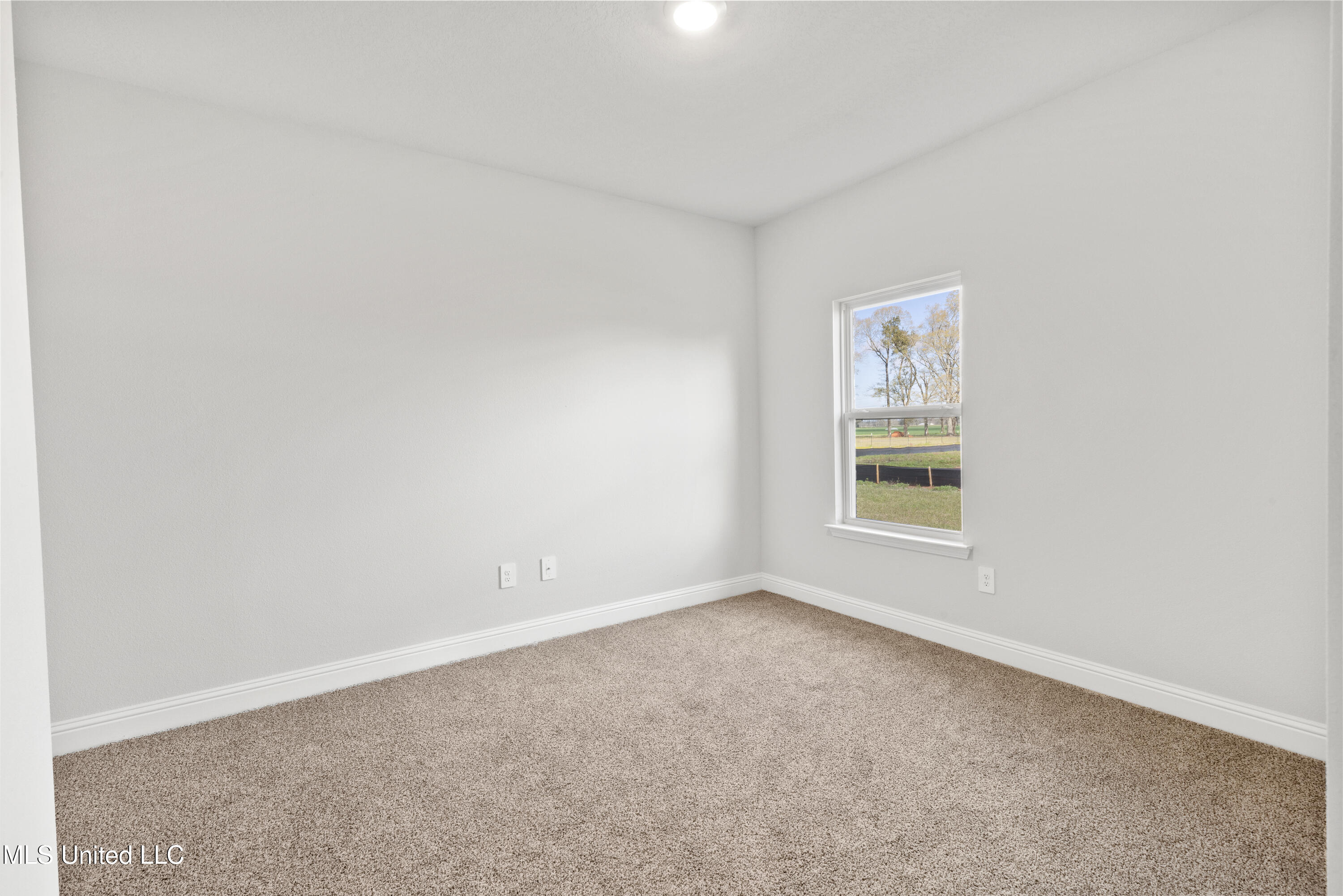 16010 Blue Ridge Drive Property Photo 22
