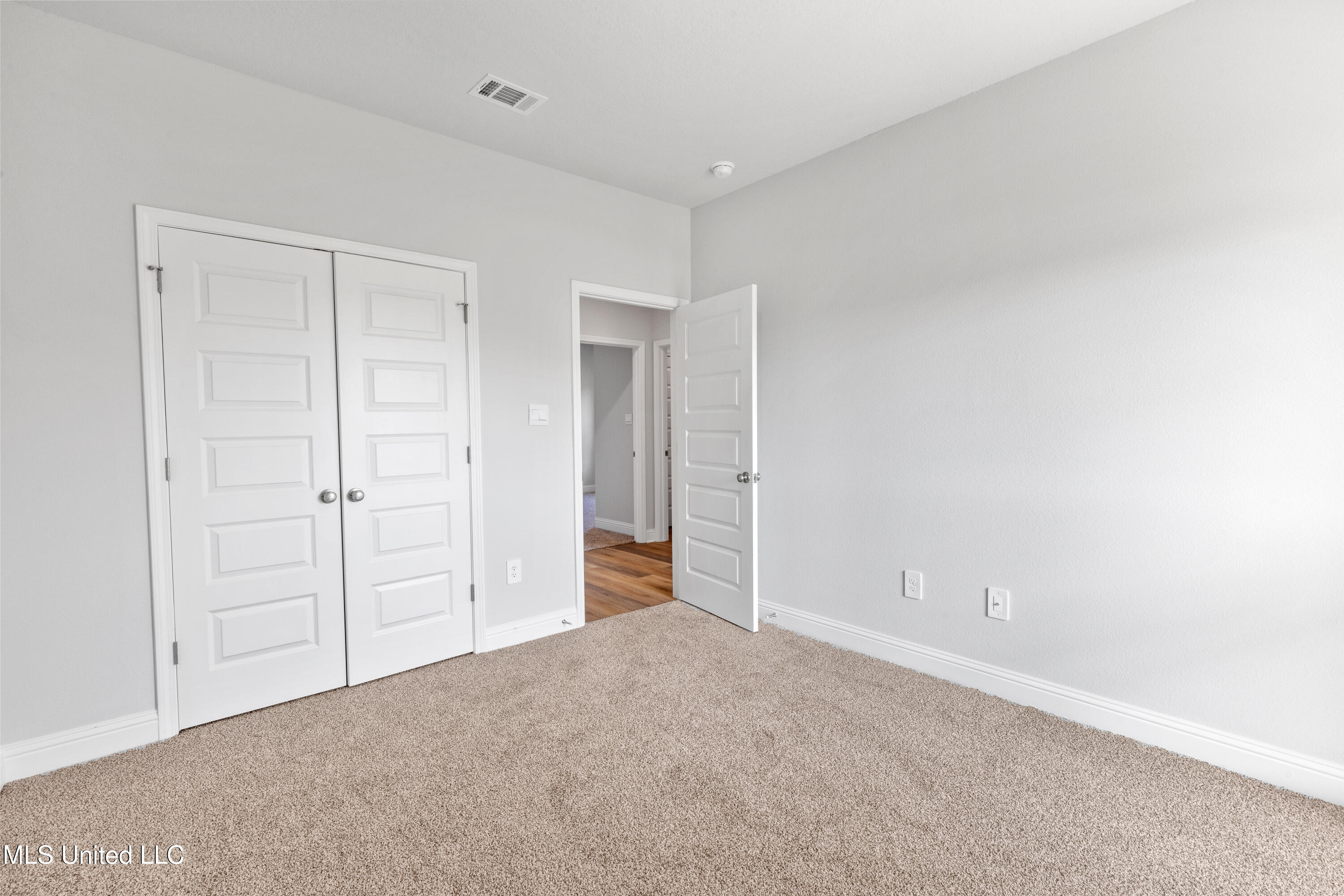 16010 Blue Ridge Drive Property Photo 28