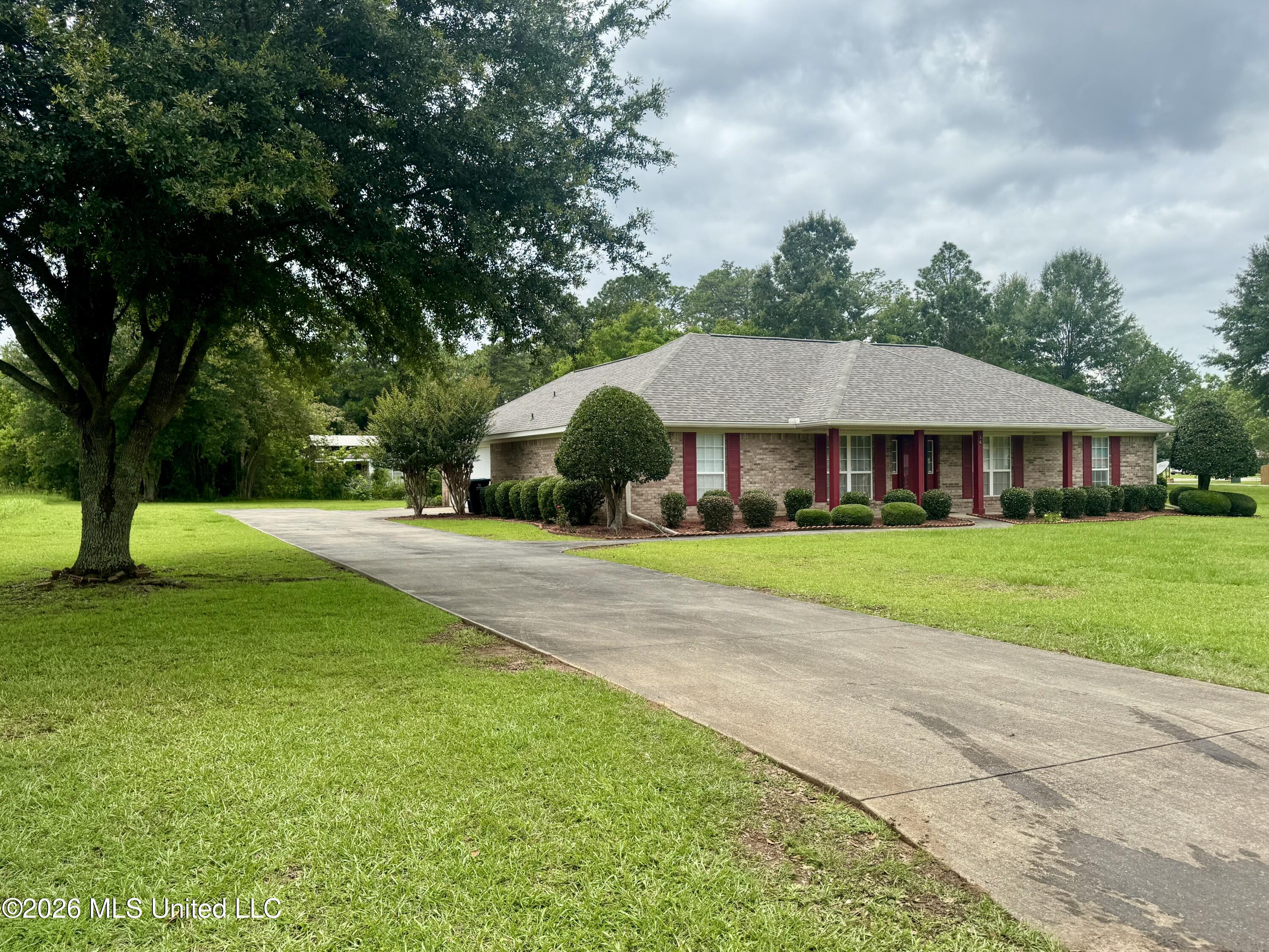 36 Maci Lane Property Photo 3