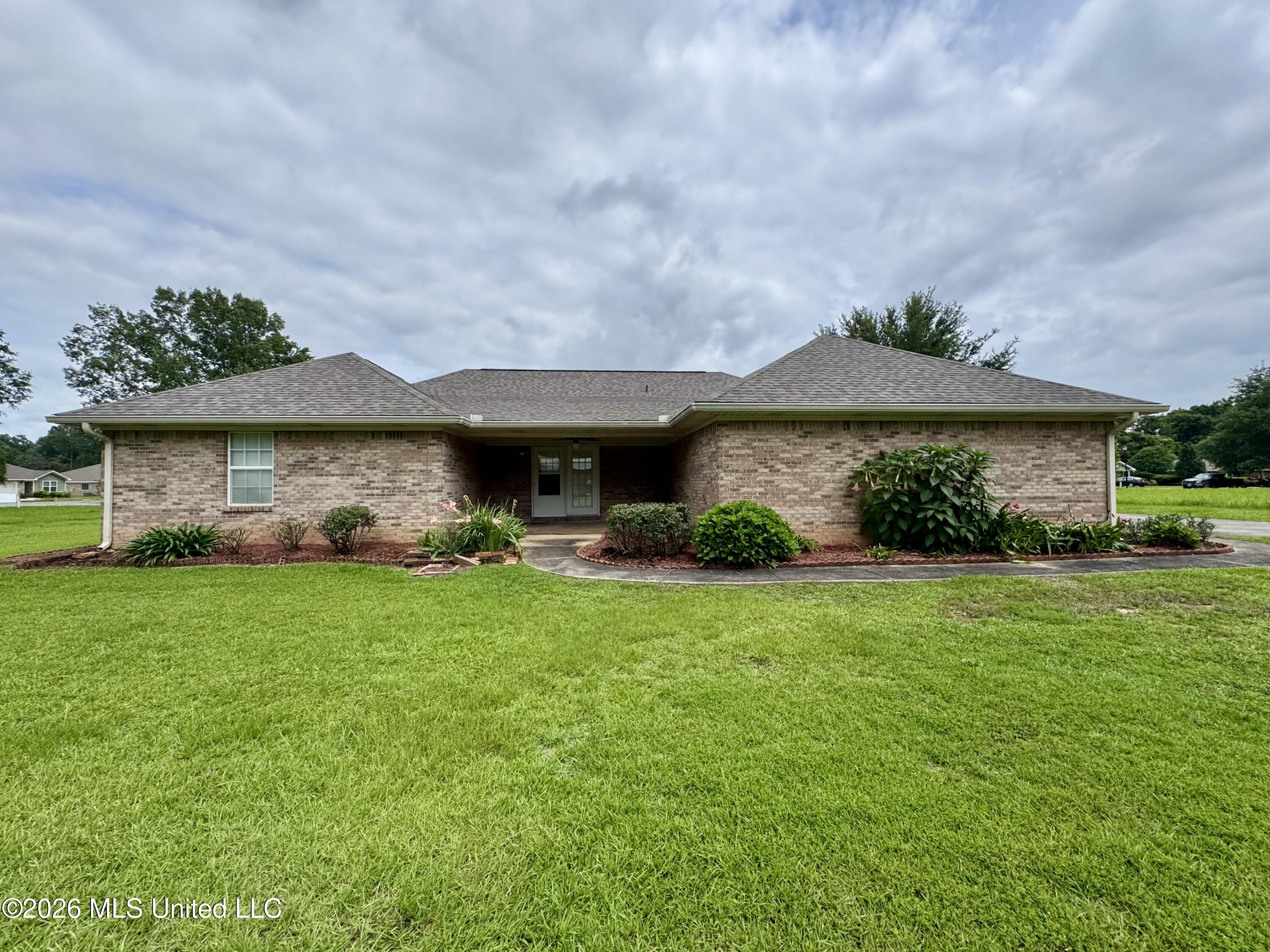 36 Maci Lane Property Photo 9