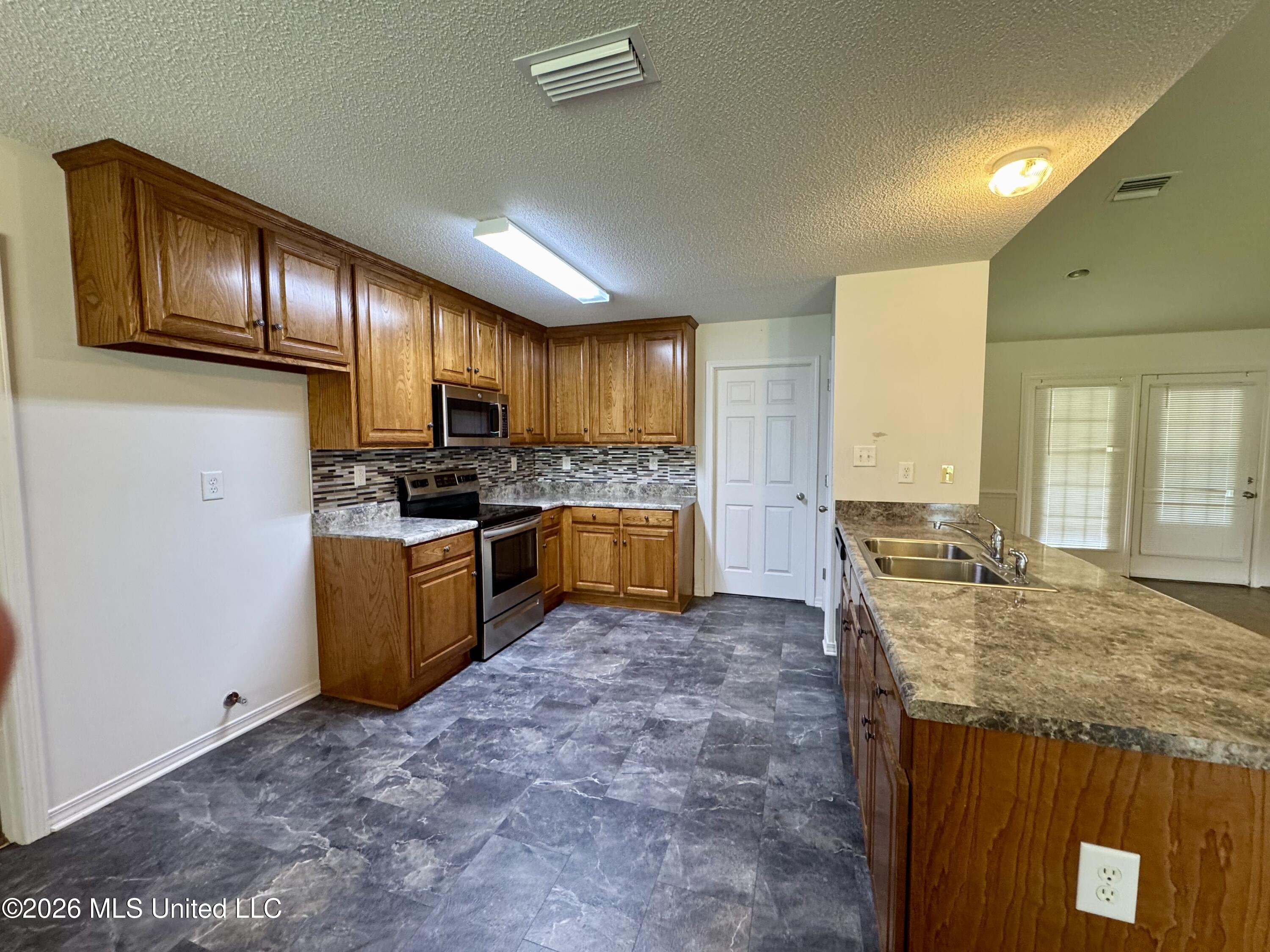 36 Maci Lane Property Photo 17