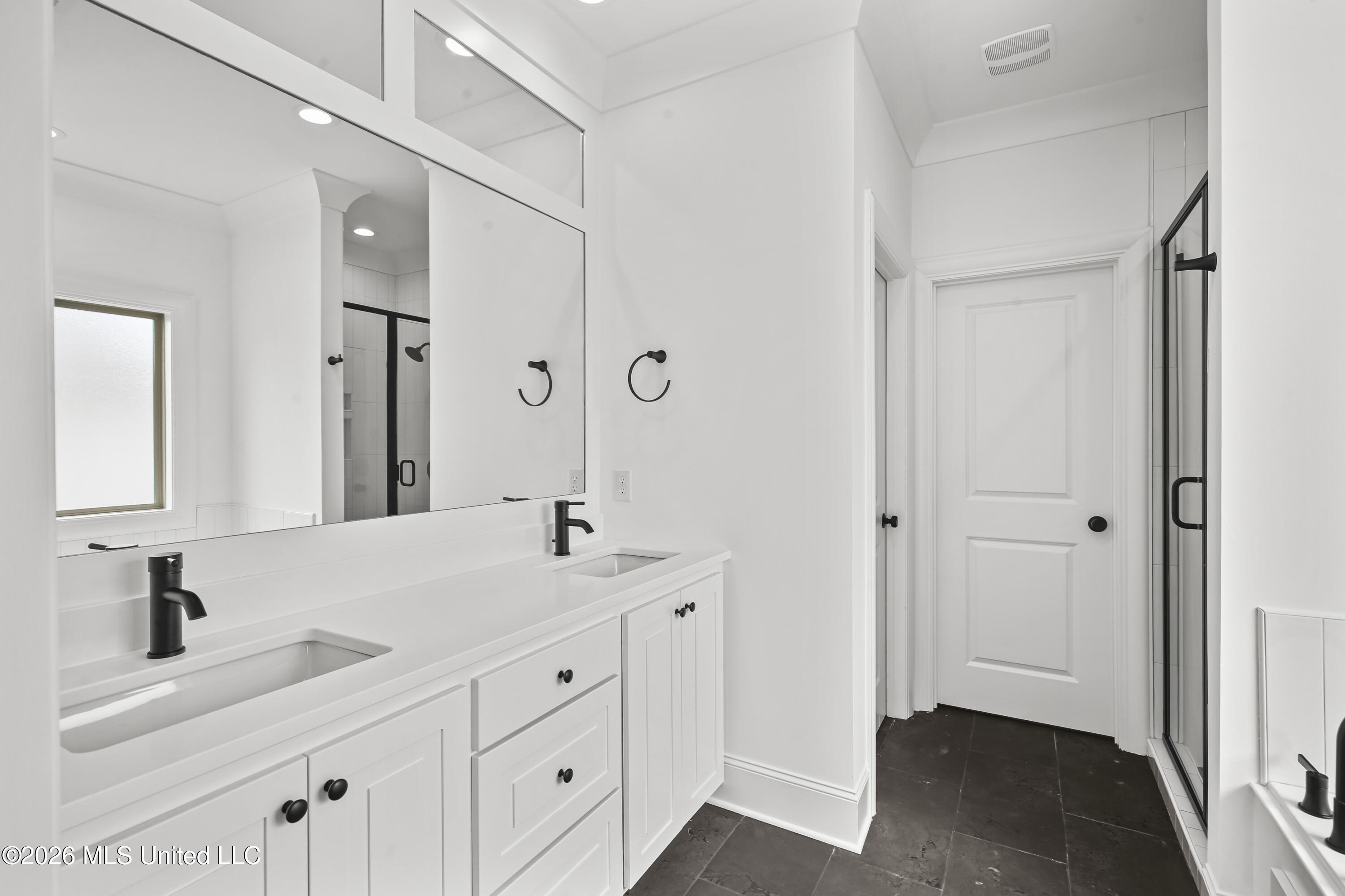201 Benners Lane Property Photo 15