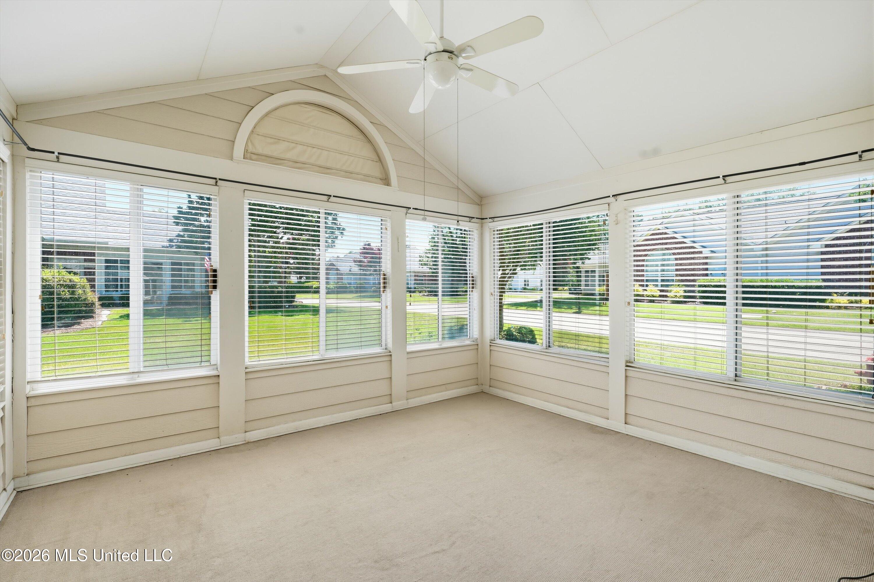 1123 Gerrits Landing Property Photo 8