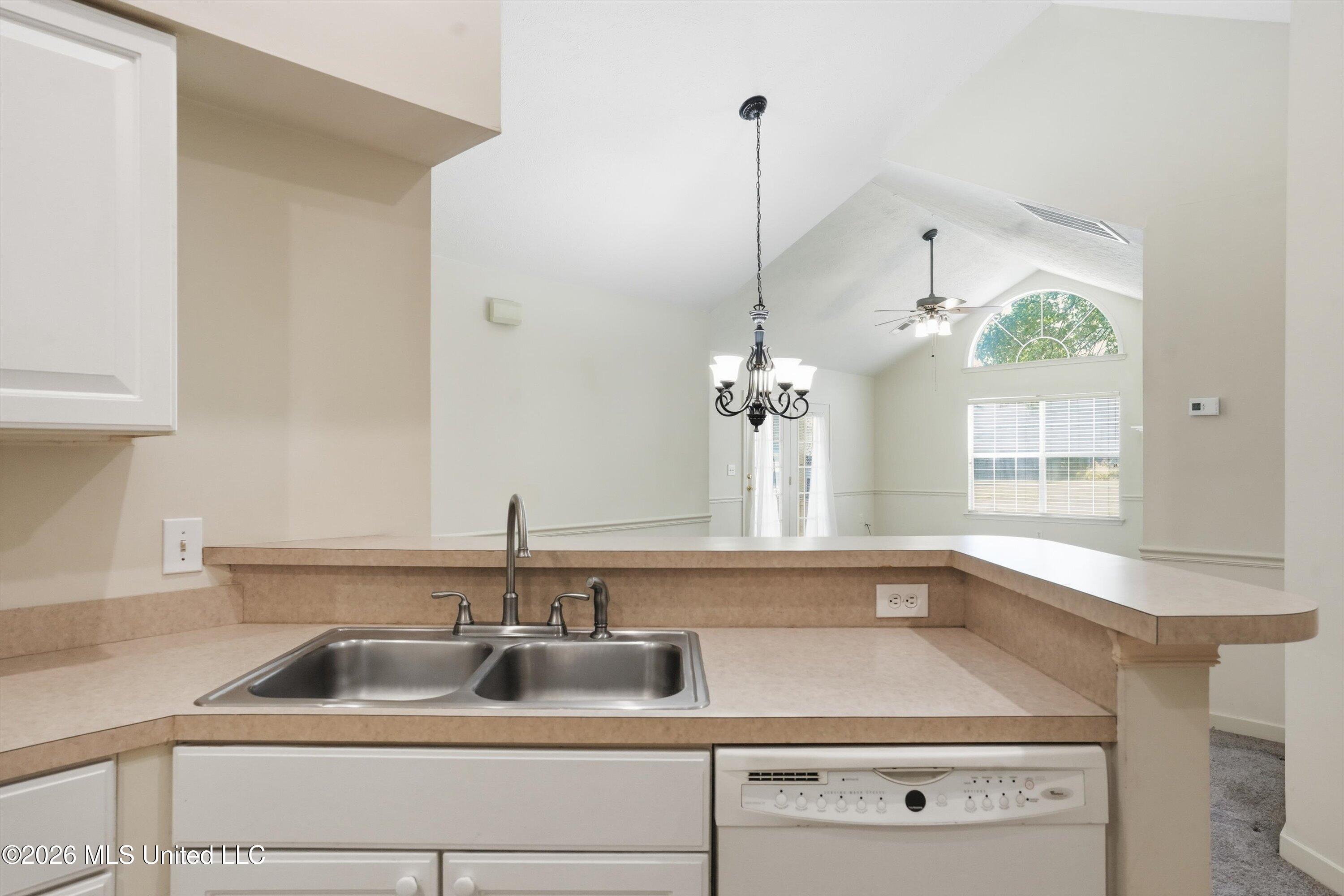 1123 Gerrits Landing Property Photo 16