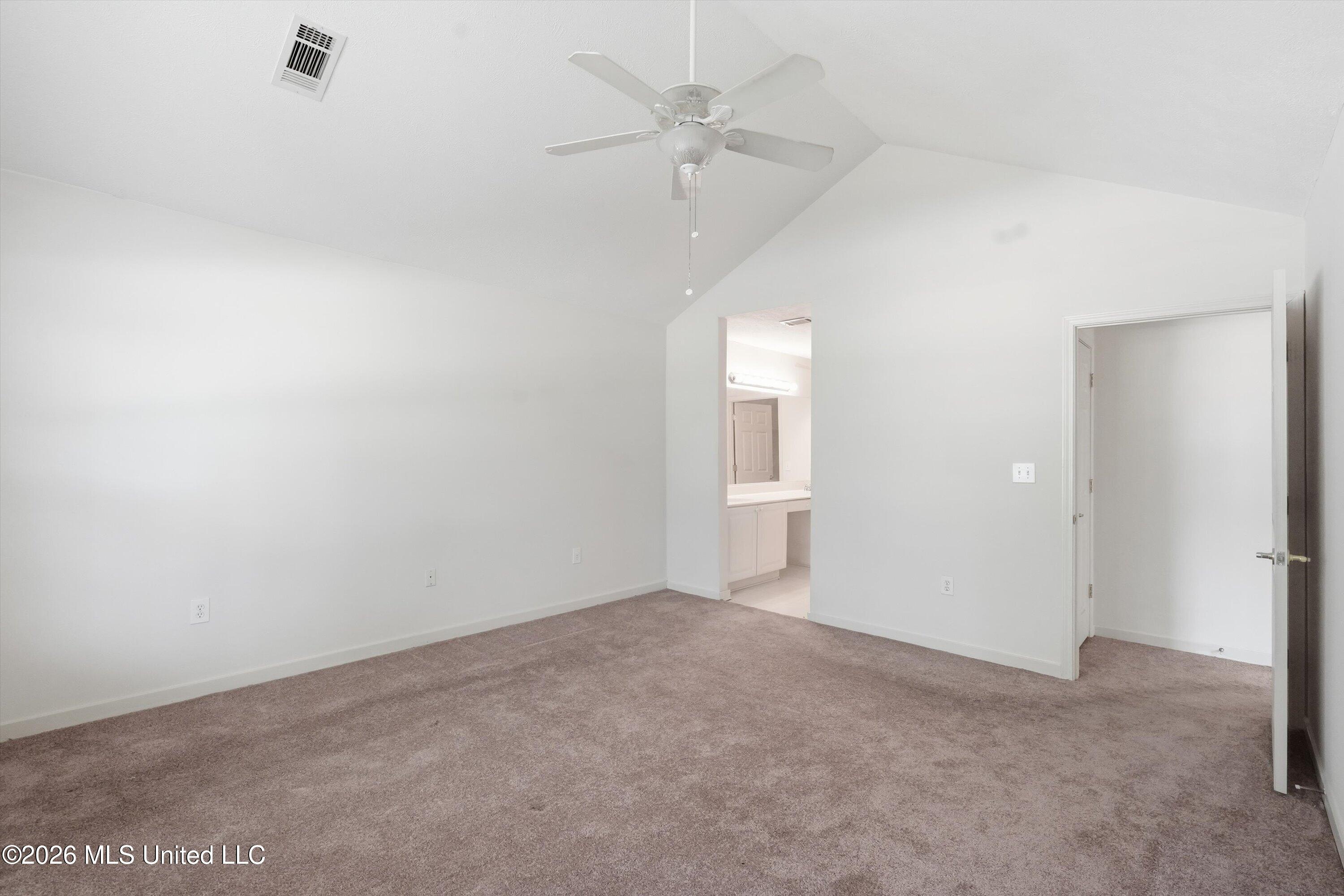 1123 Gerrits Landing Property Photo 20