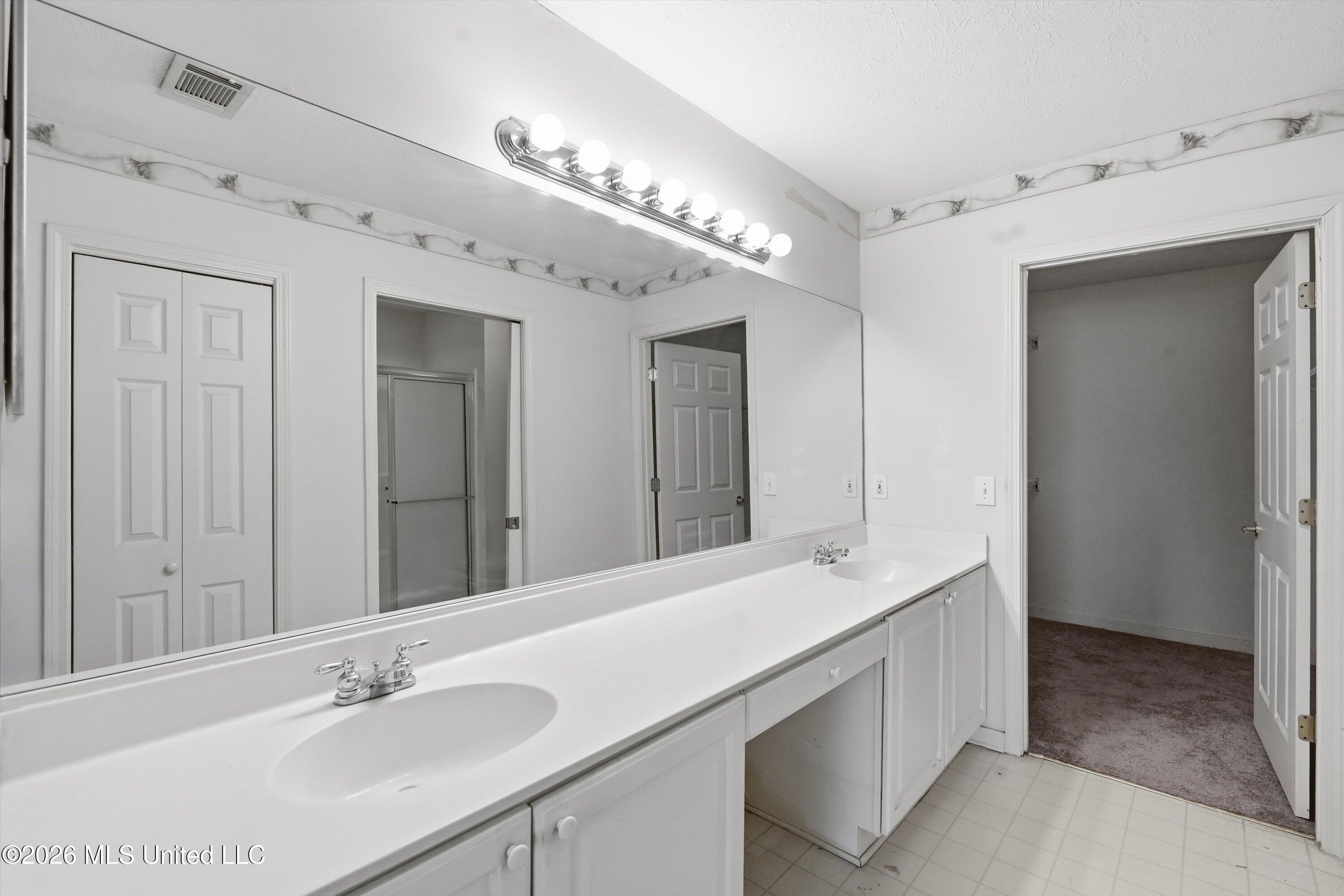 1123 Gerrits Landing Property Photo 21