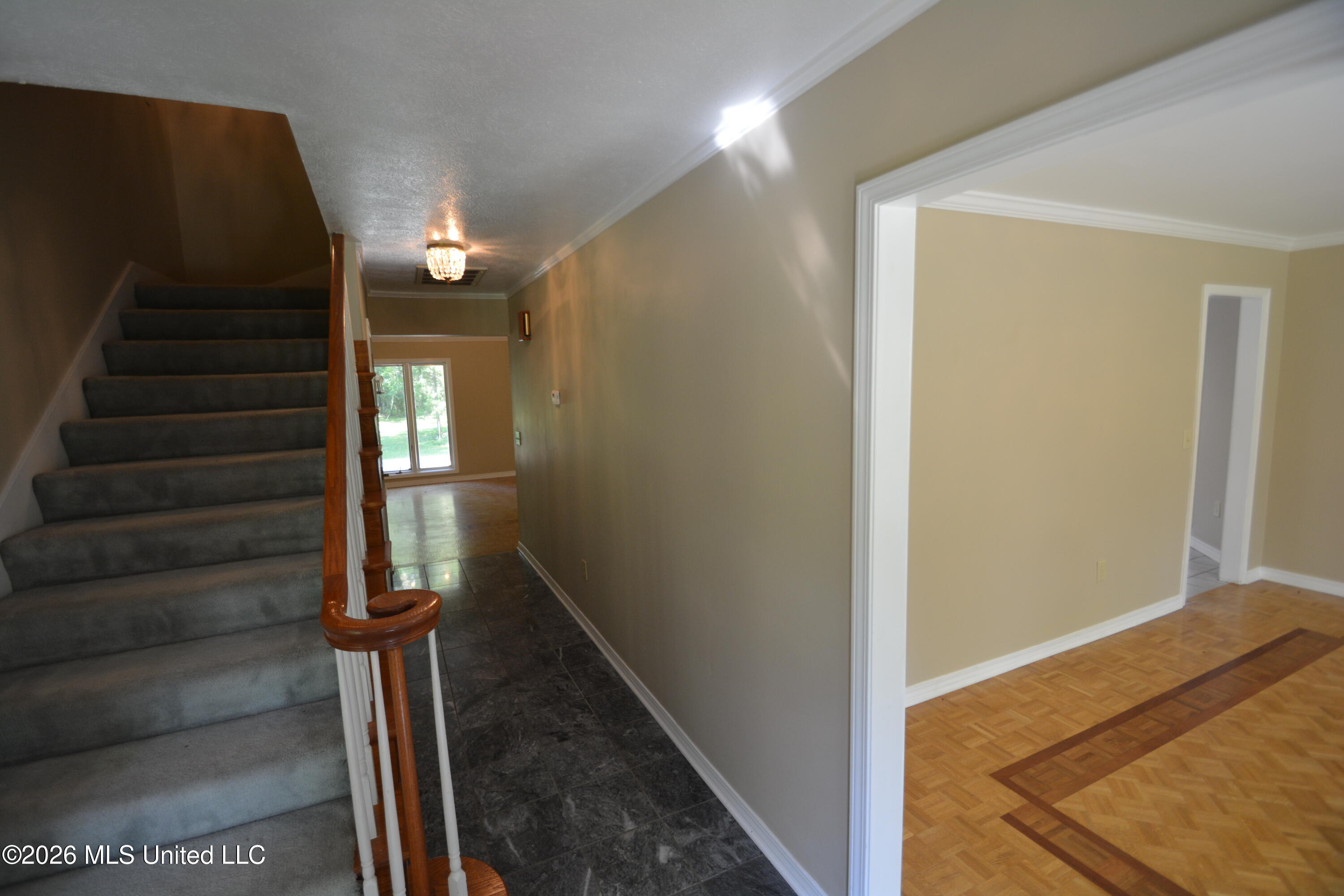 112 Tall Oaks Street Property Photo 5