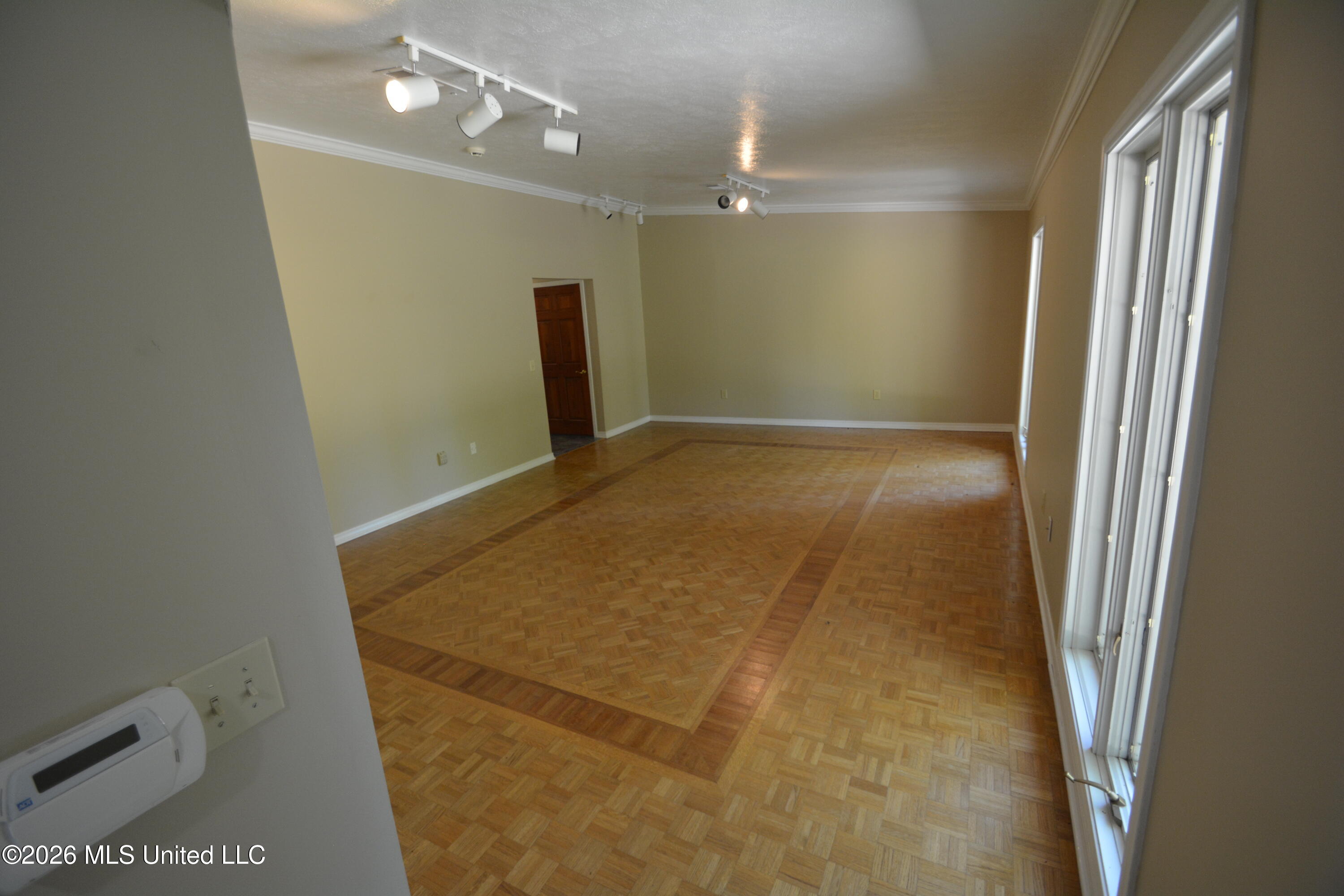 112 Tall Oaks Street Property Photo 29
