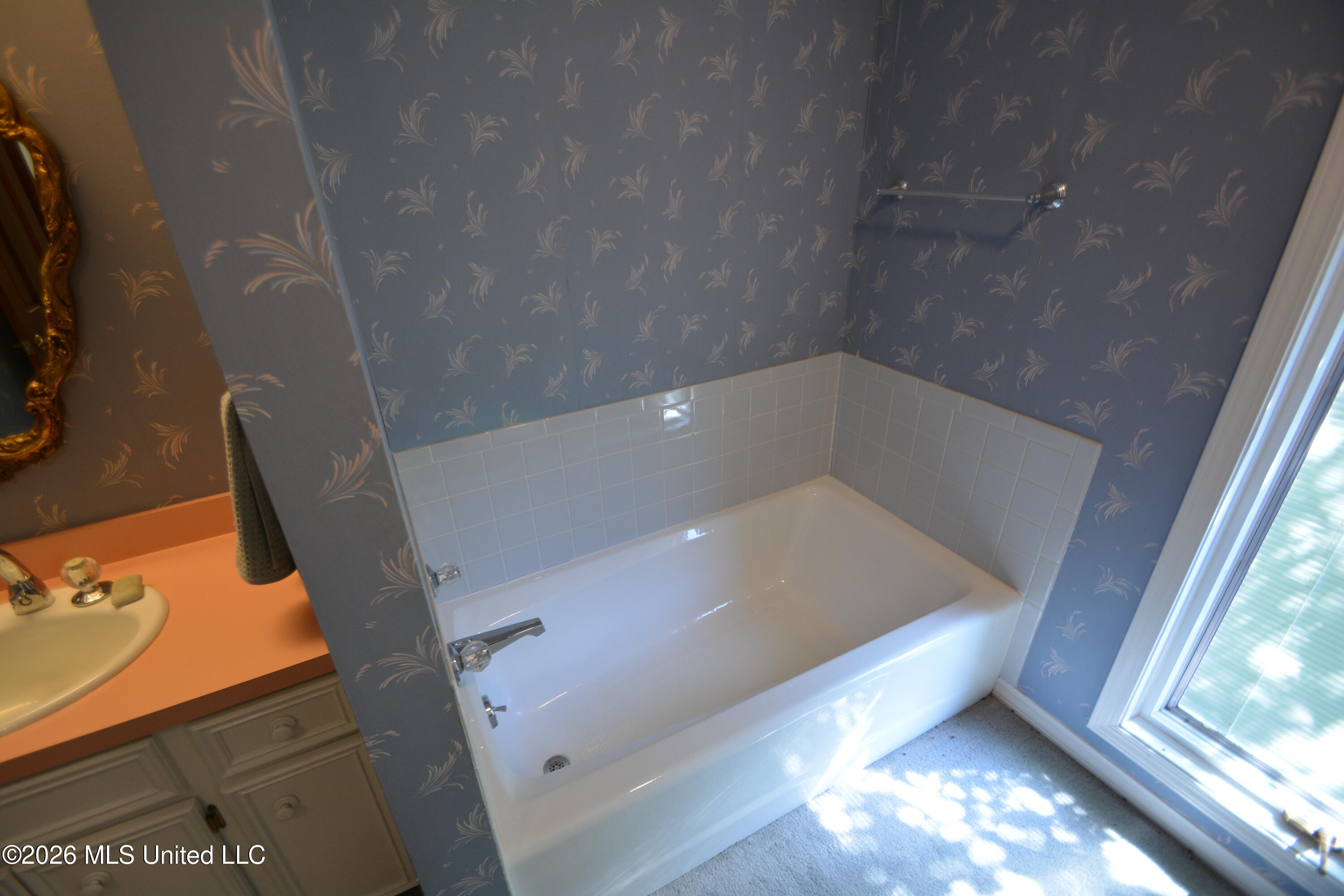 112 Tall Oaks Street Property Photo 44