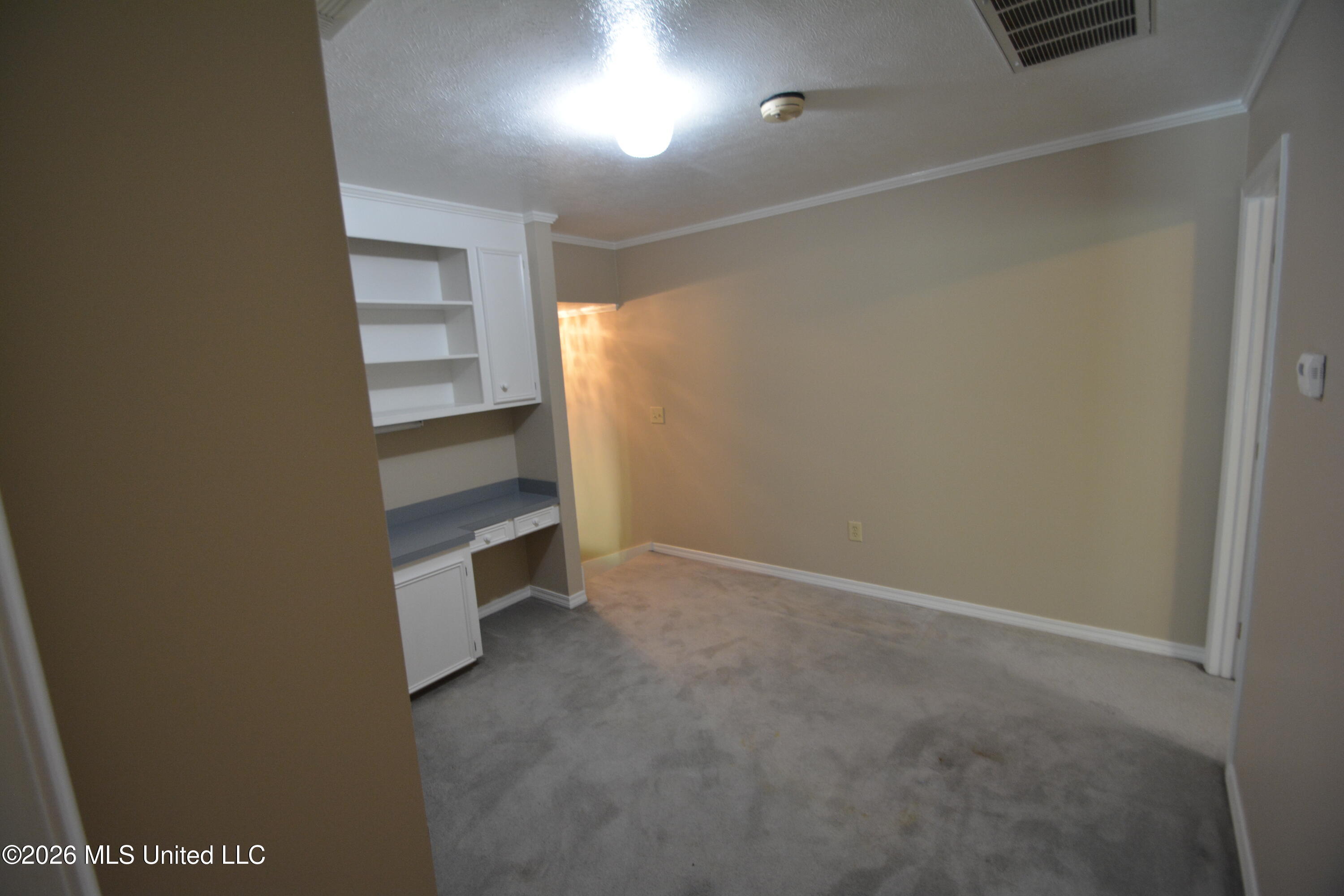 112 Tall Oaks Street Property Photo 45