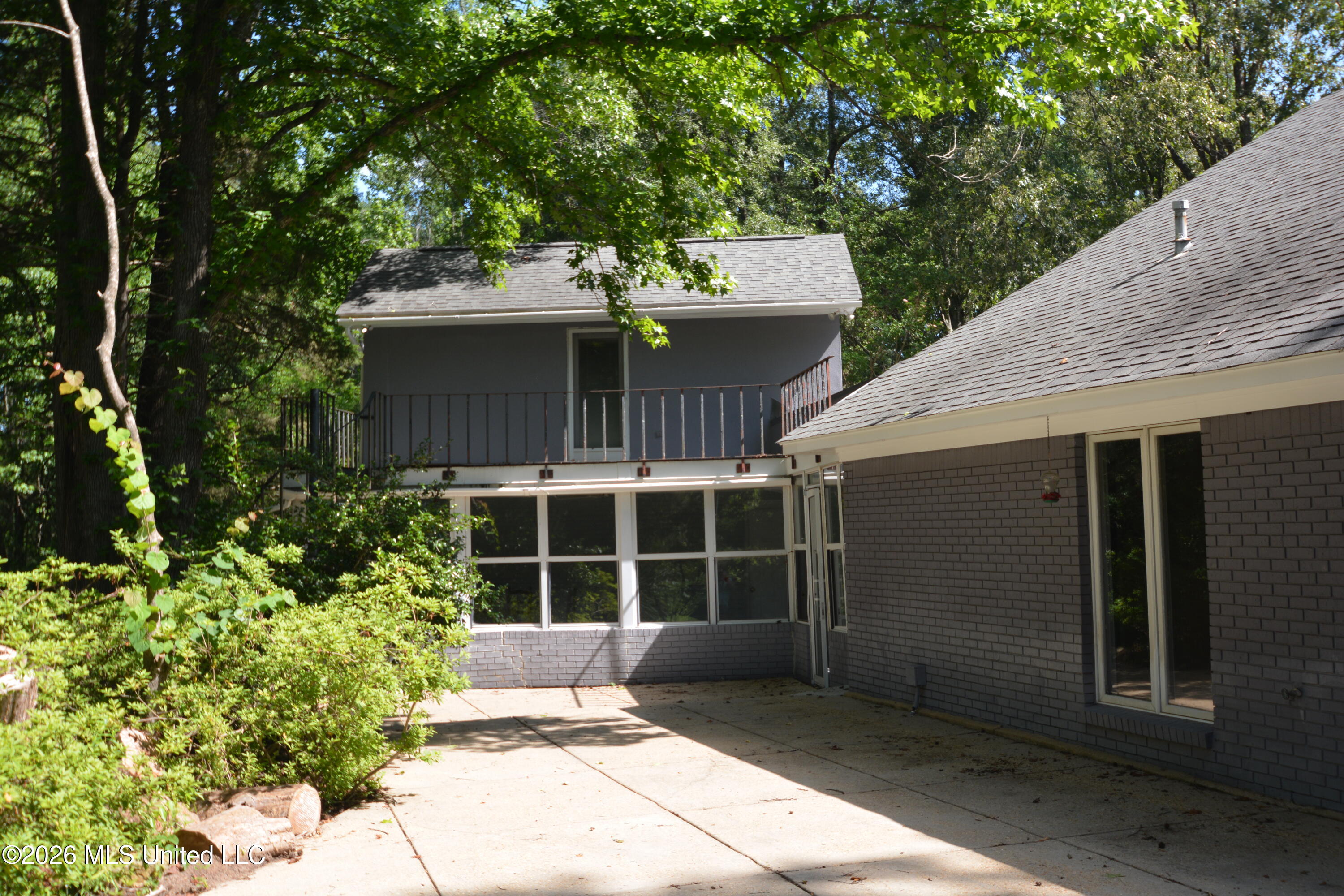 112 Tall Oaks Street Property Photo 49