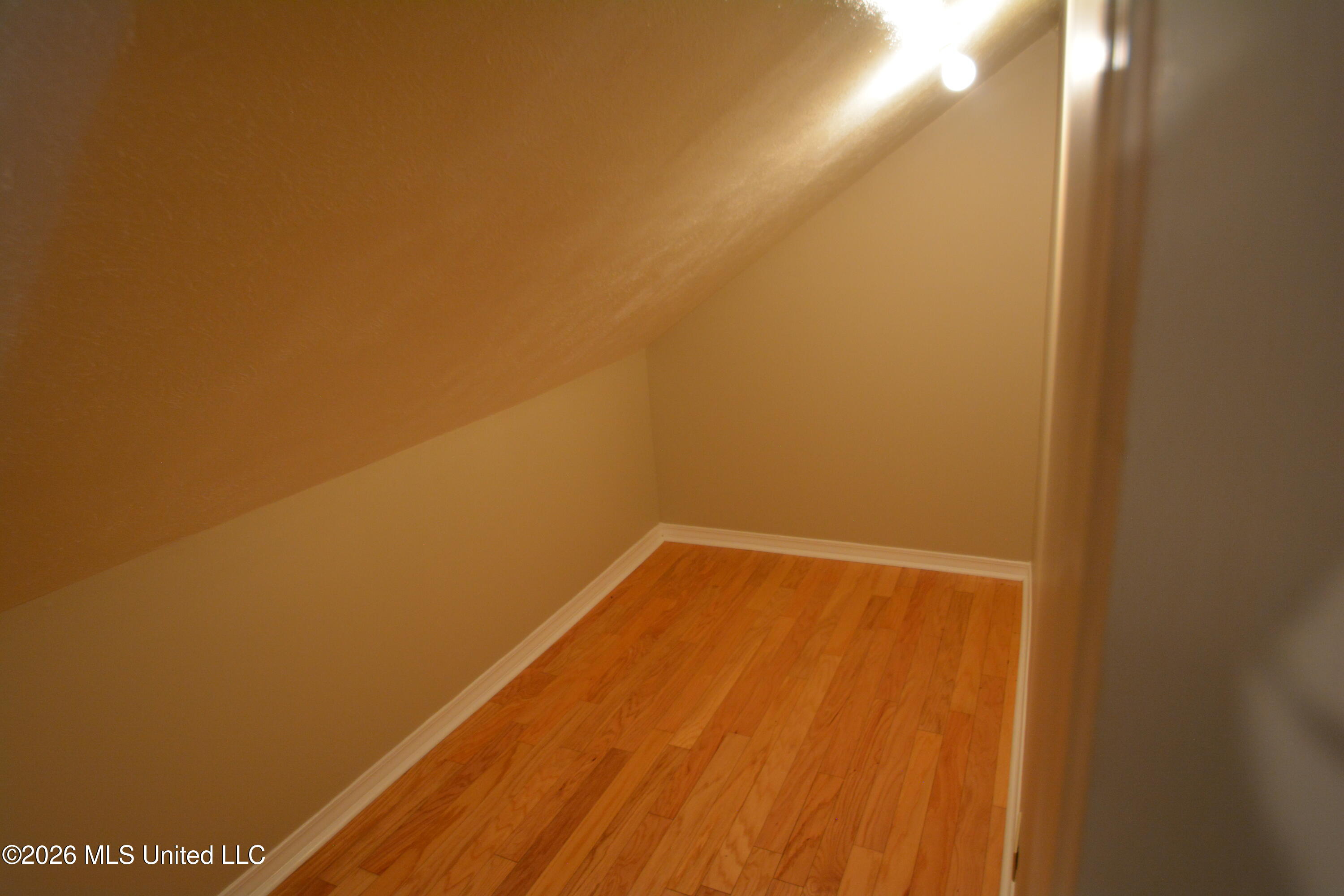 112 Tall Oaks Street Property Photo 55