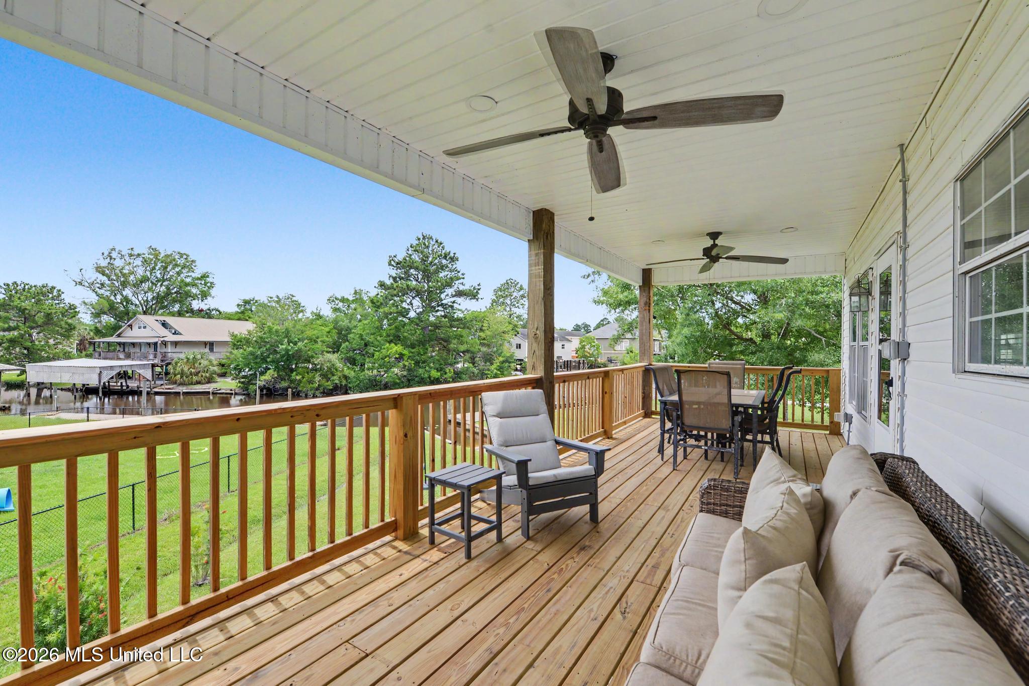 15015 Sioux Place Property Photo 3