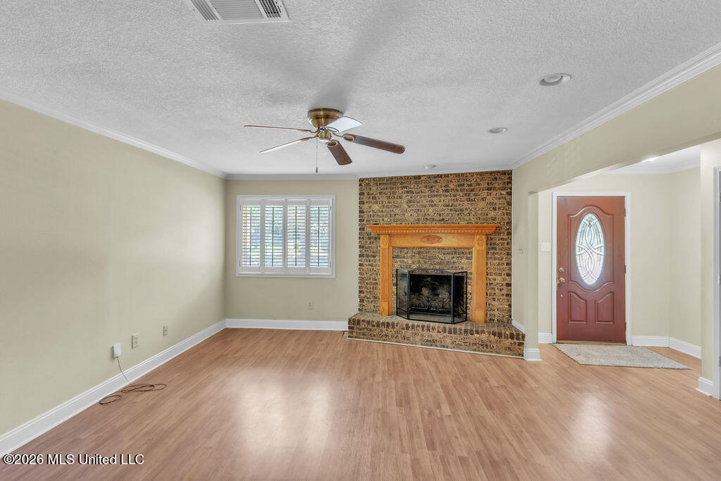 1513 Woodhaven Street Property Photo 7