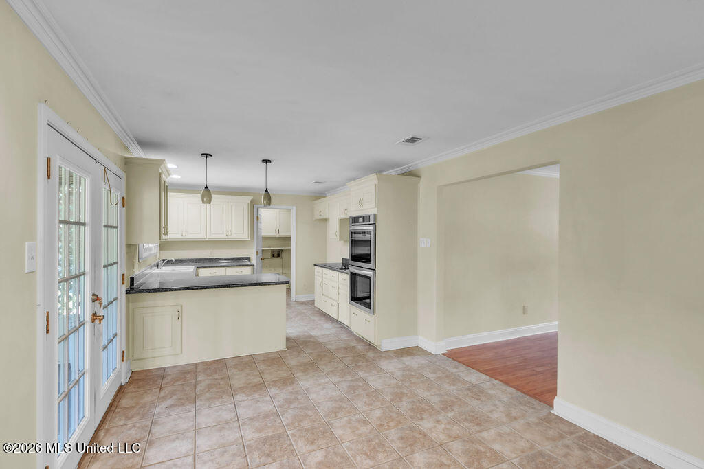 1513 Woodhaven Street Property Photo 15