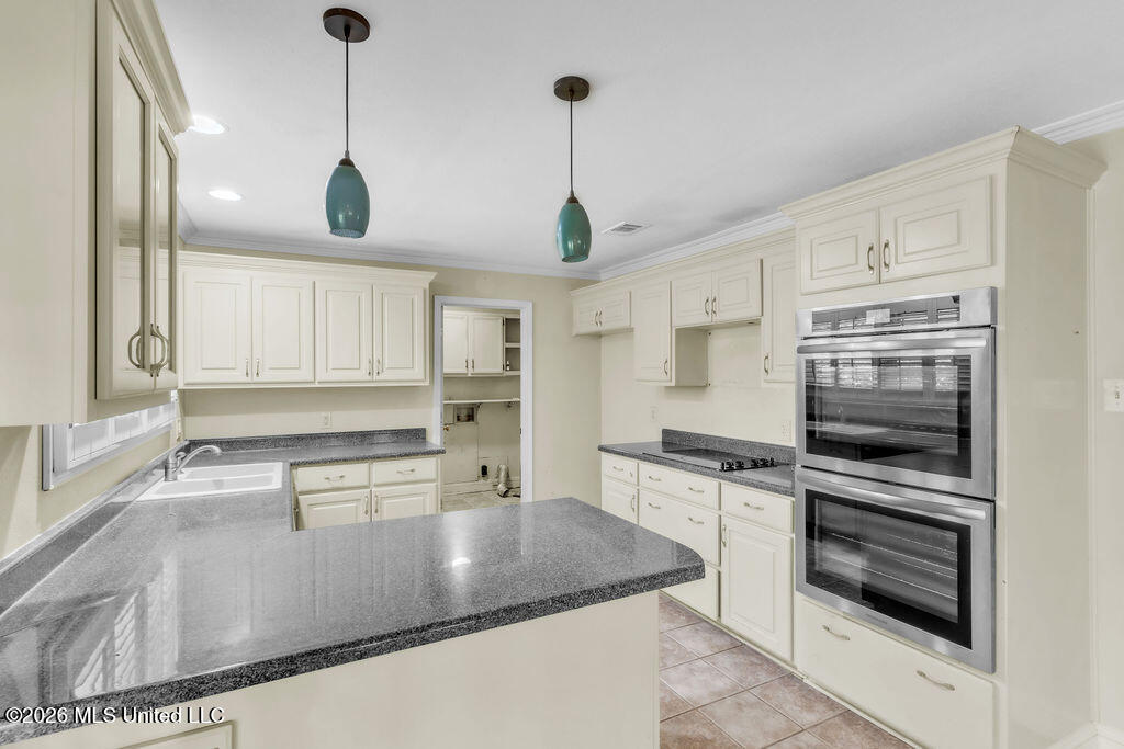1513 Woodhaven Street Property Photo 17