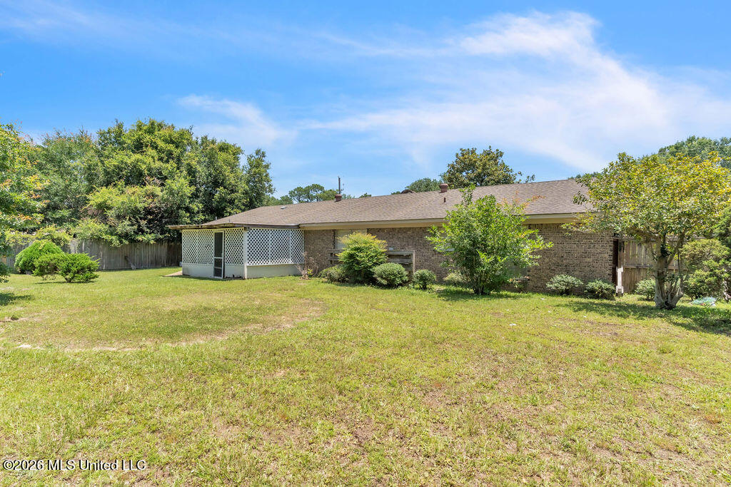 1513 Woodhaven Street Property Photo 31