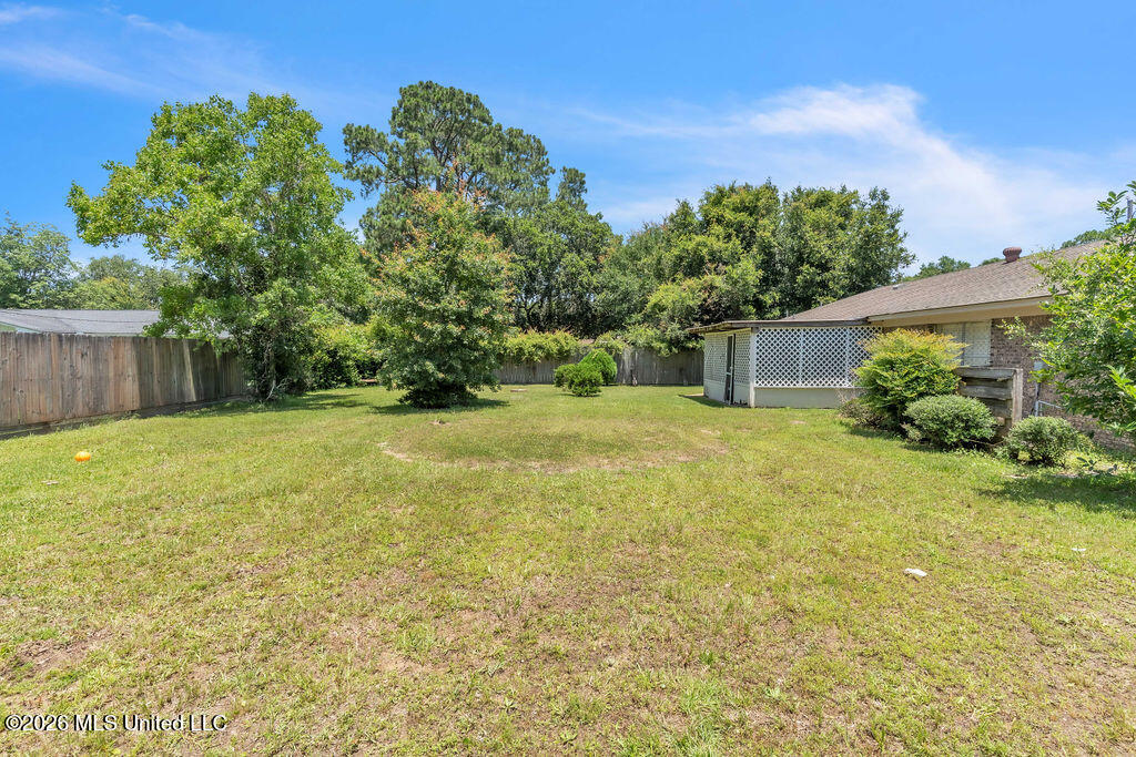 1513 Woodhaven Street Property Photo 33