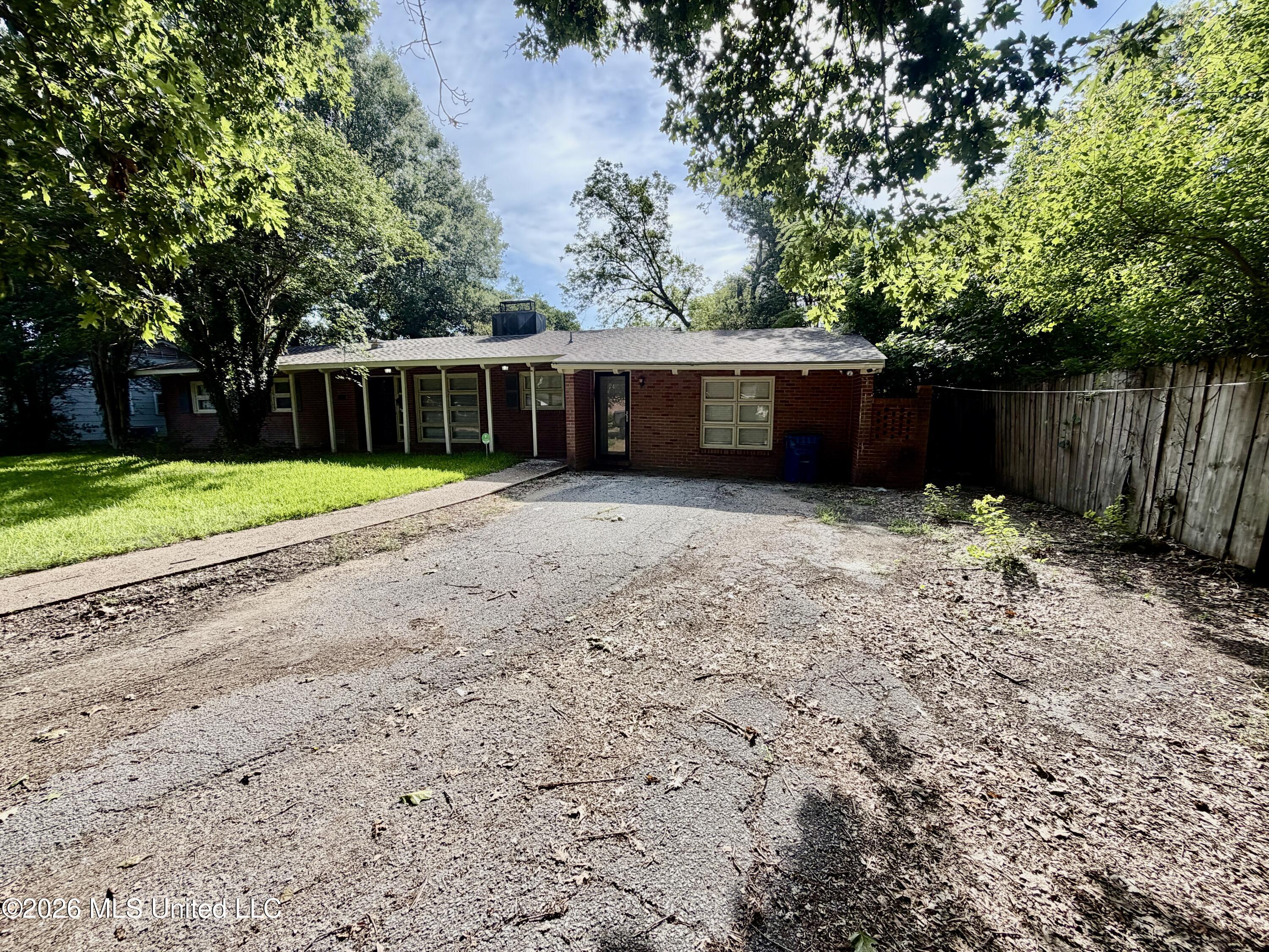 1414 Shelby Drive Property Photo 16