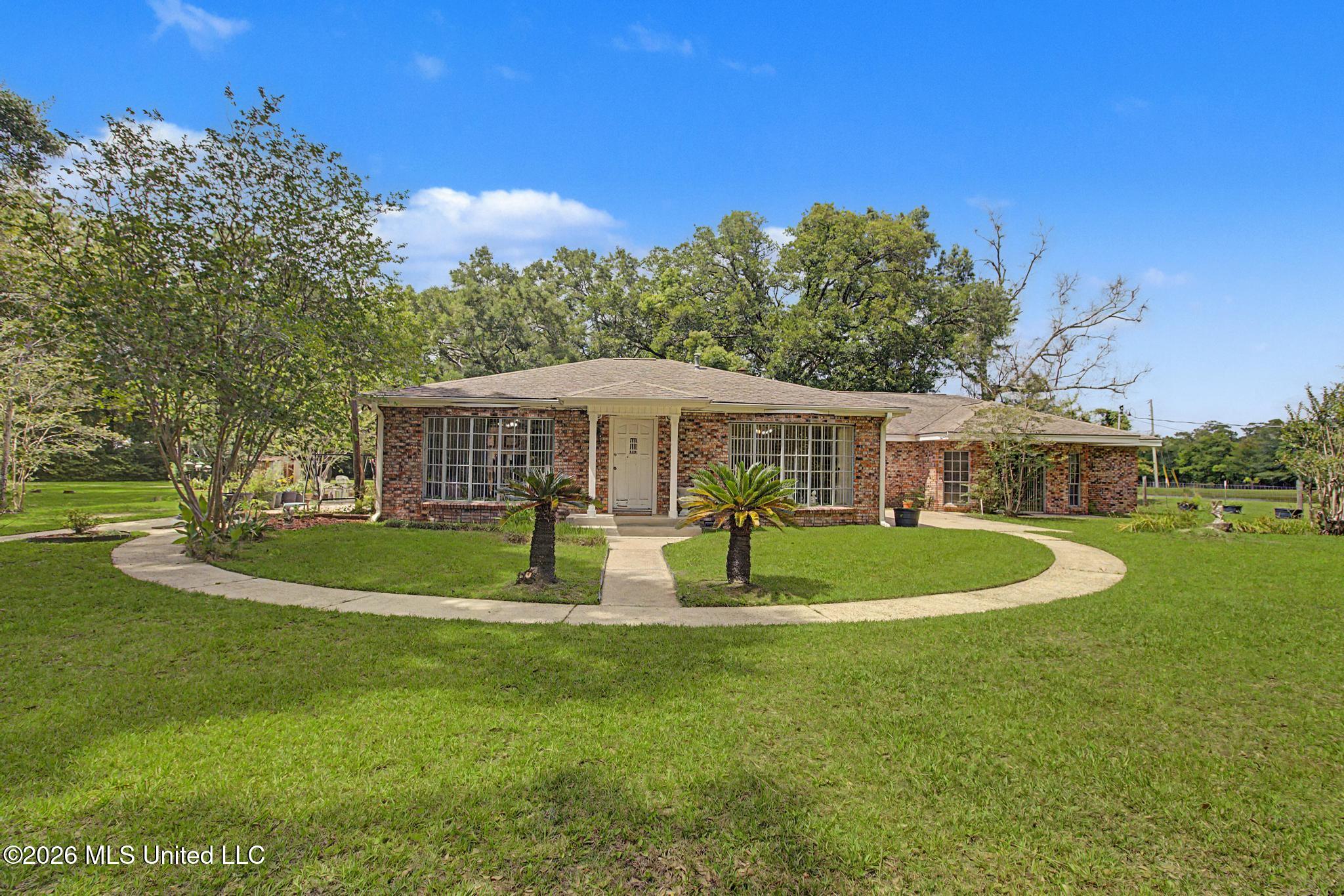 16066 Landon Road Property Photo 2