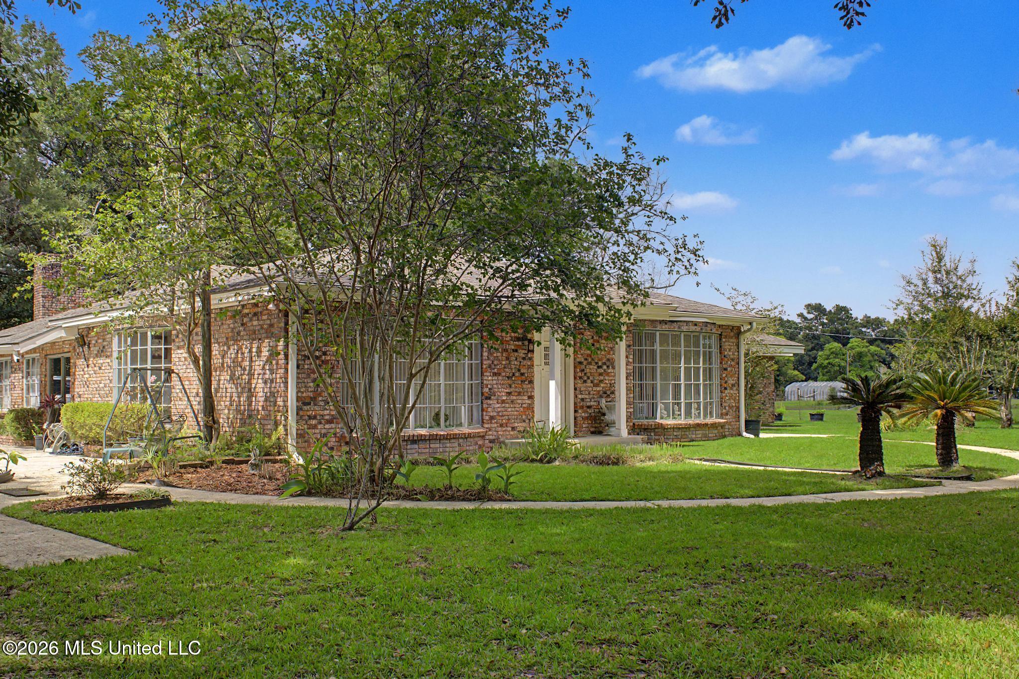 16066 Landon Road Property Photo 3