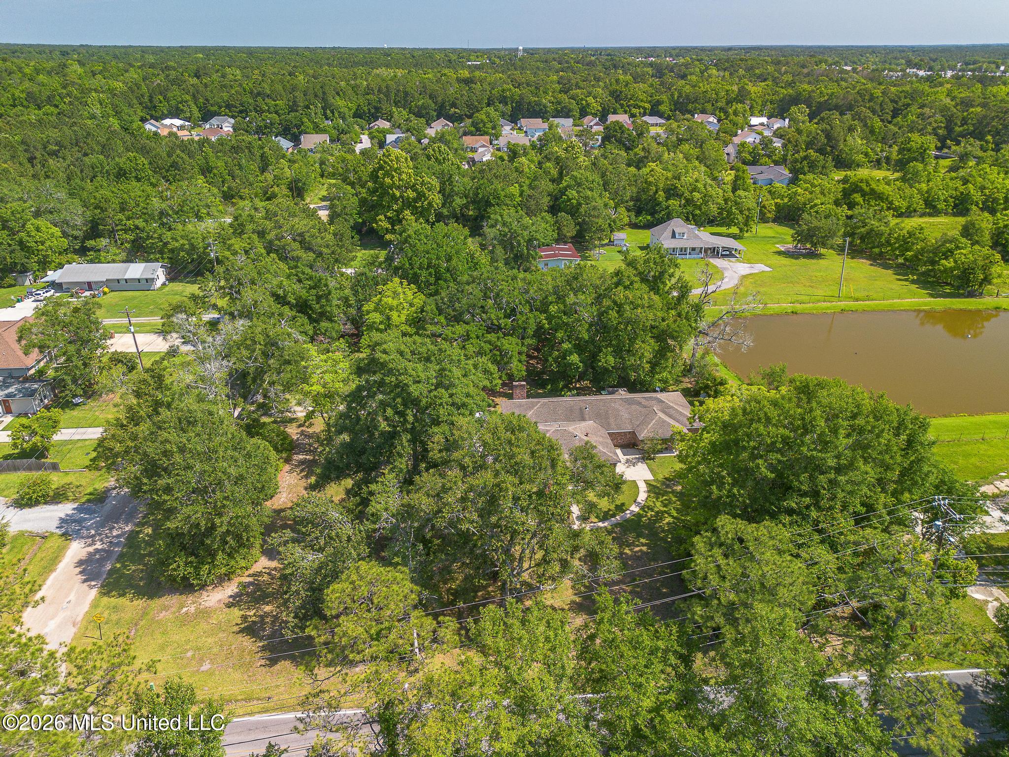 16066 Landon Road Property Photo 5