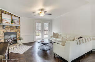 27201 E Lake Cypress Drive Property Photo 3