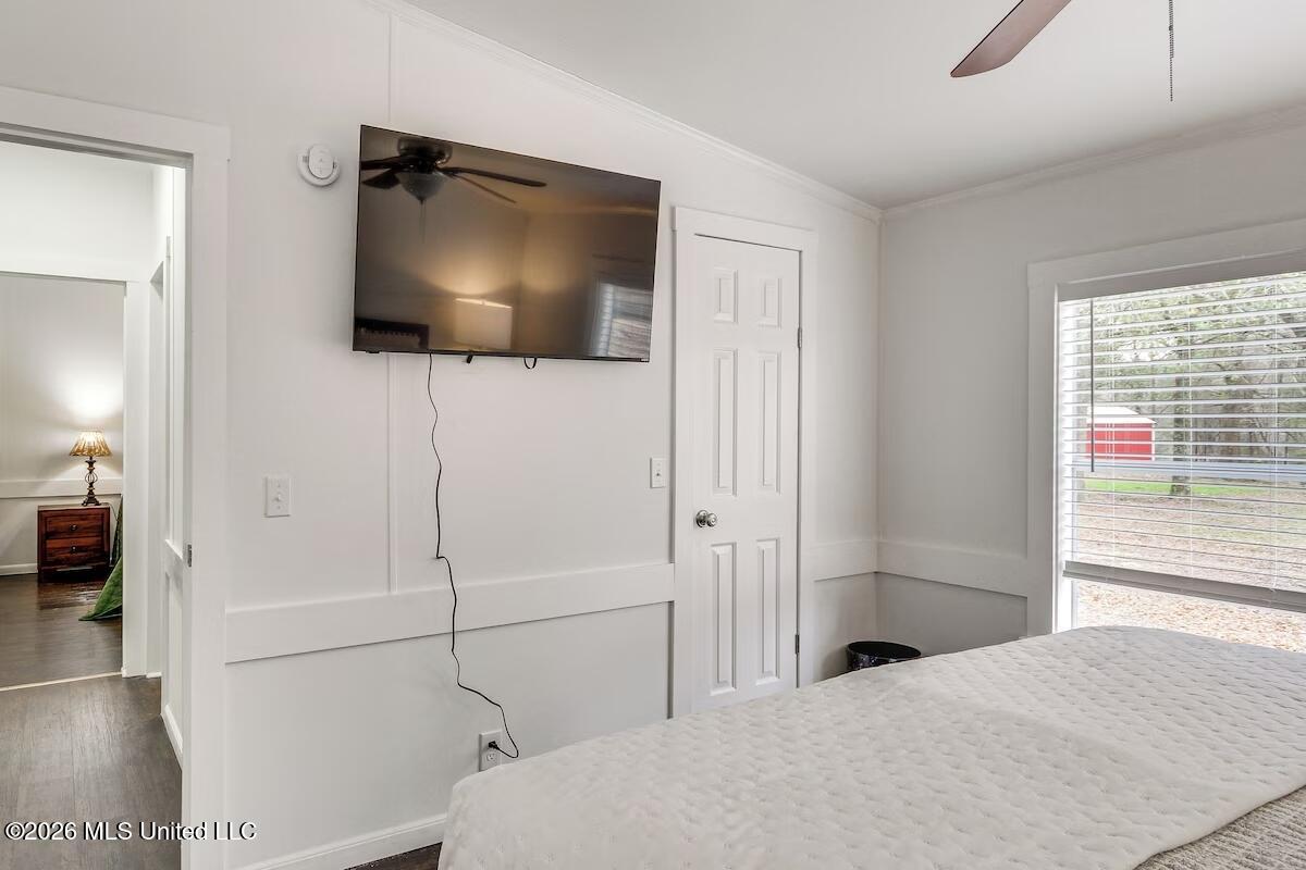 27201 E Lake Cypress Drive Property Photo 10