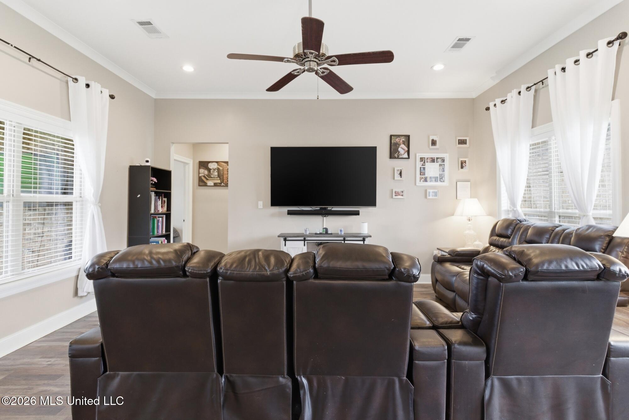 34 Castlewoods Way Property Photo 11