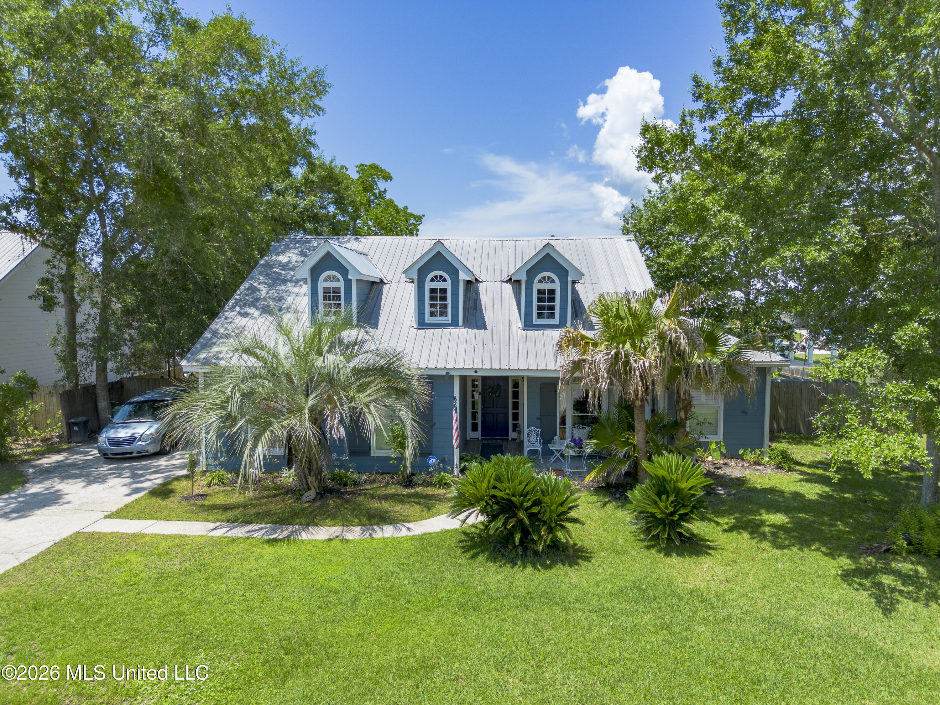 197 Blue Heron Cove Property Photo 1