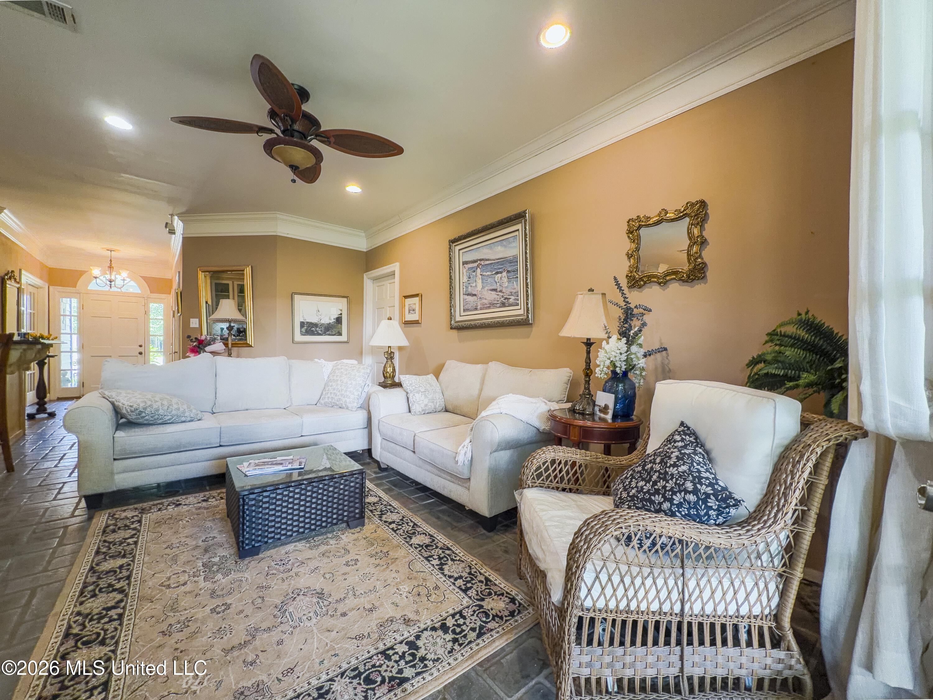 197 Blue Heron Cove Property Photo 4