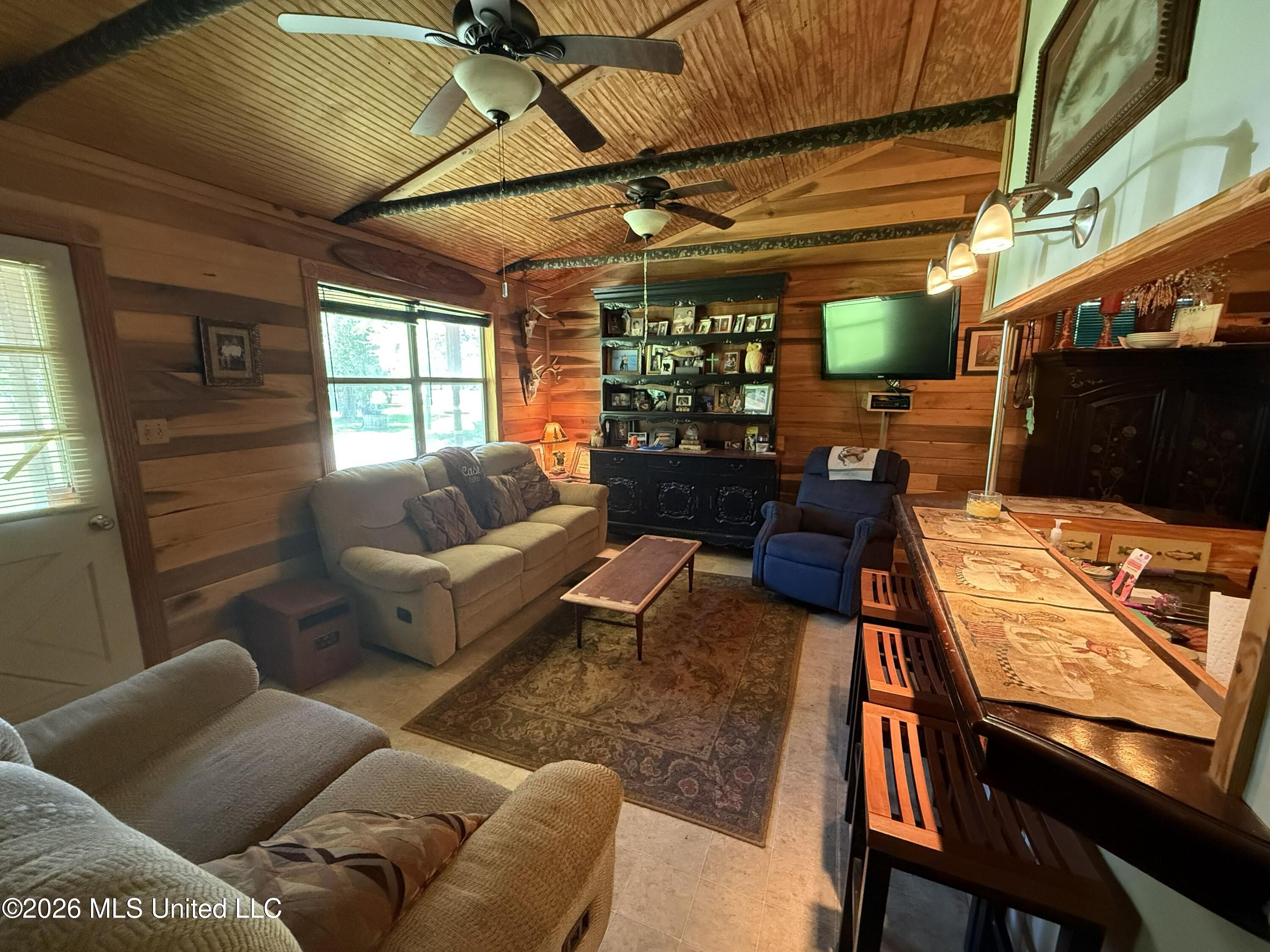 7083 Hwy 129 Property Photo 7