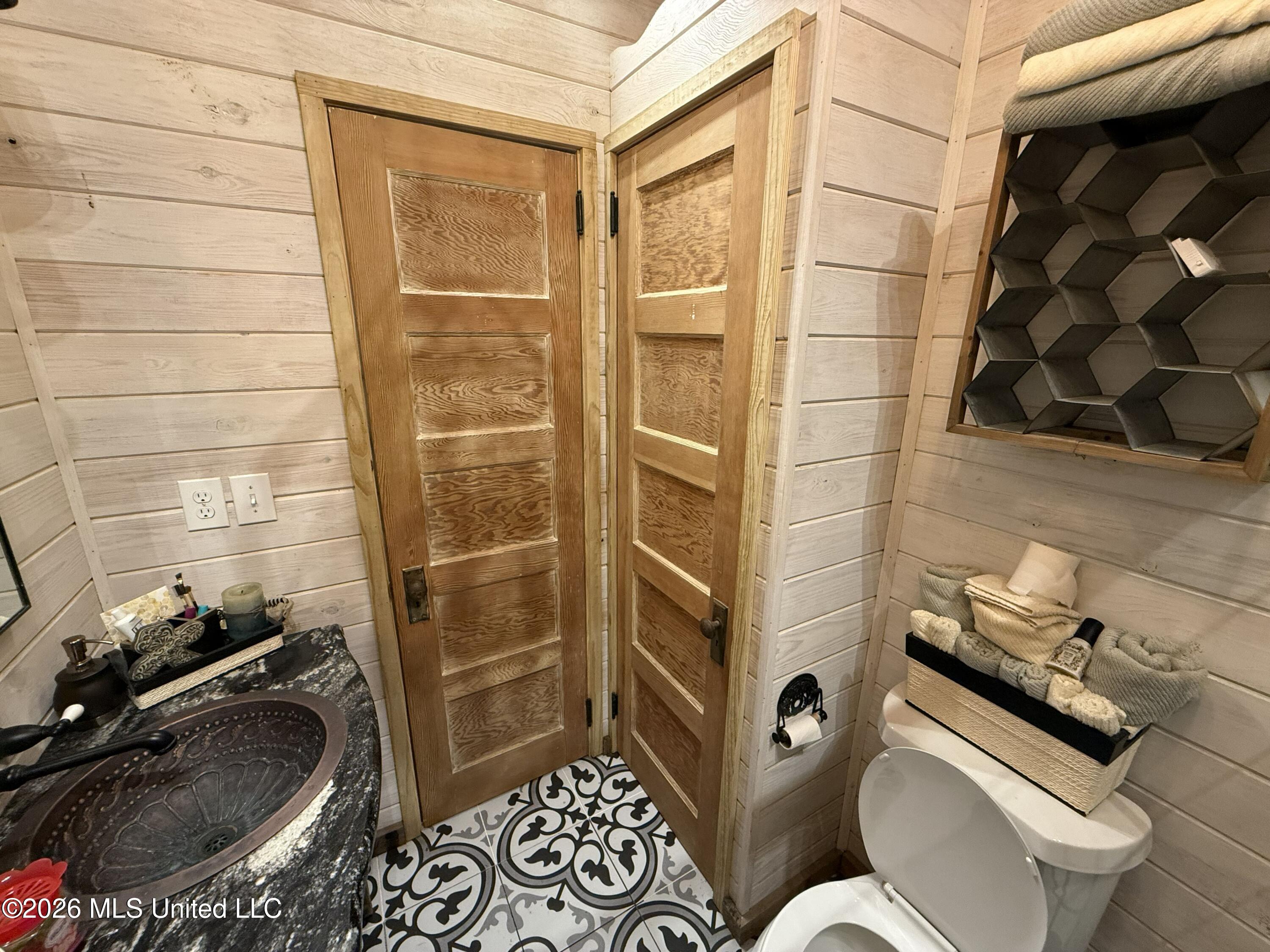 7083 Hwy 129 Property Photo 13