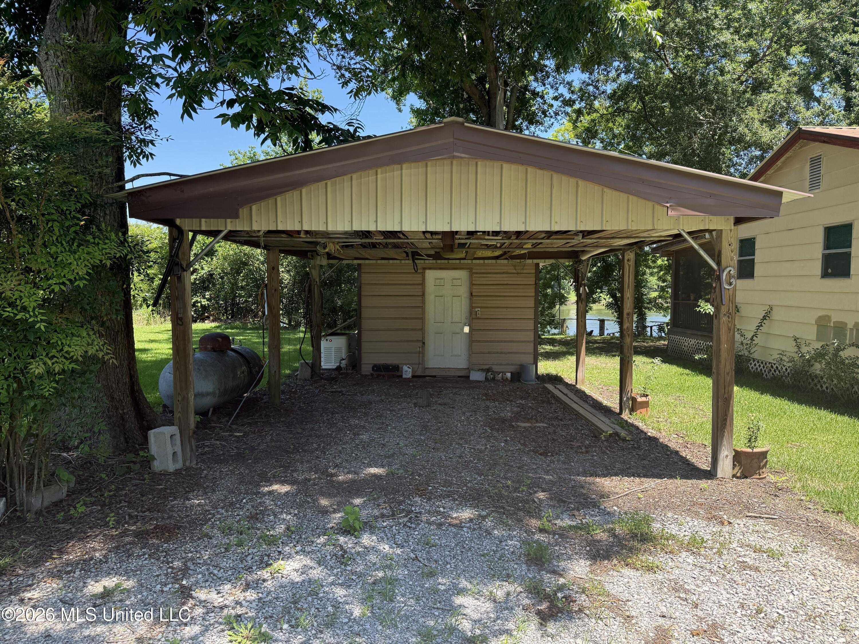 7083 Hwy 129 Property Photo 25