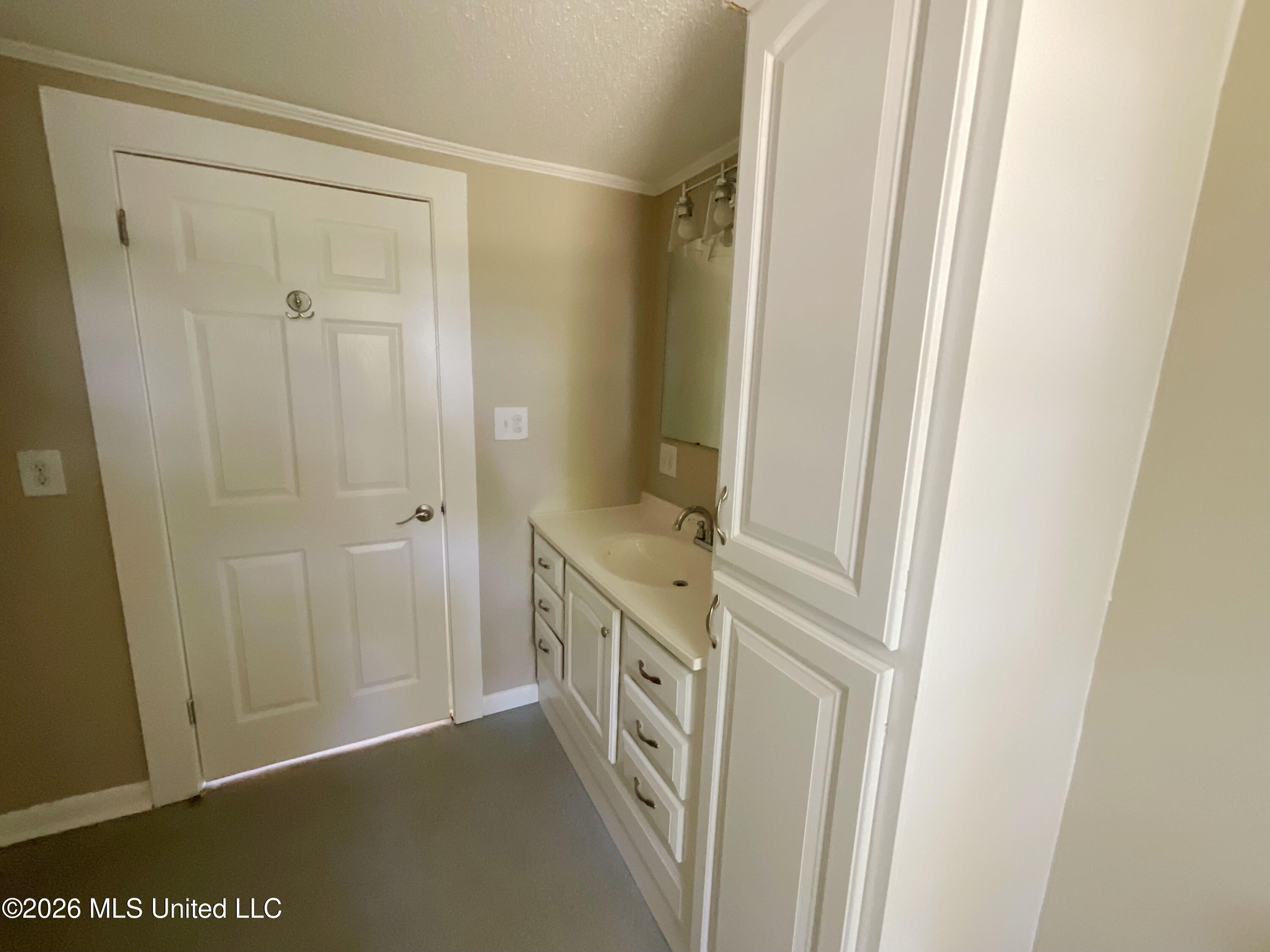 1111 2nd Street Property Photo 17