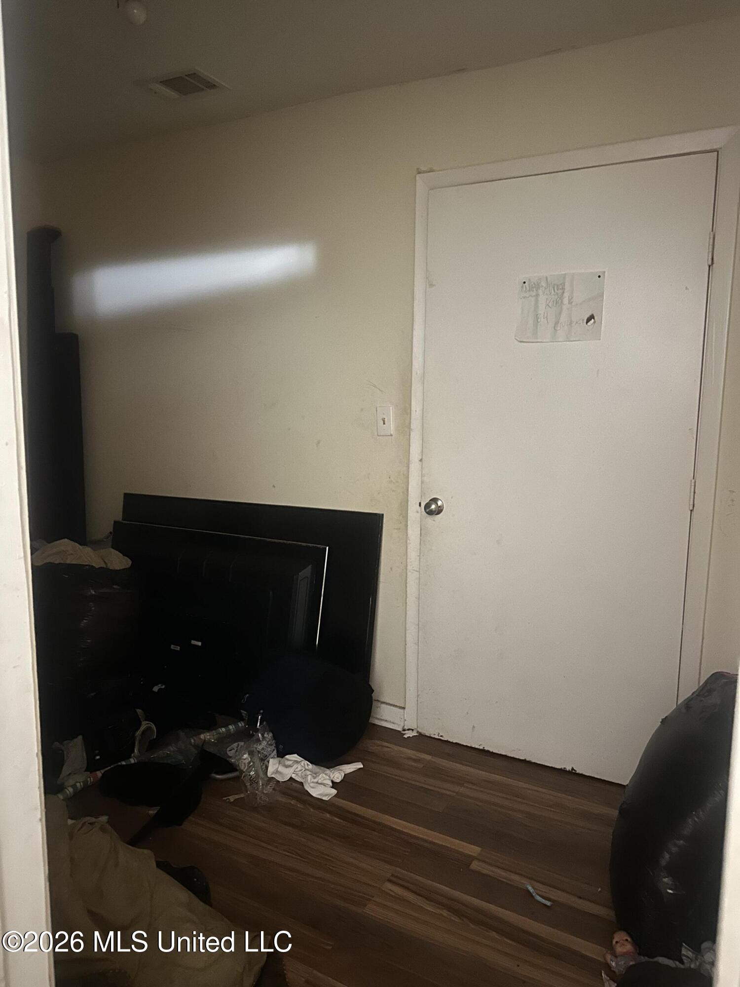 3025 Meadow Forest Drive Property Photo 3